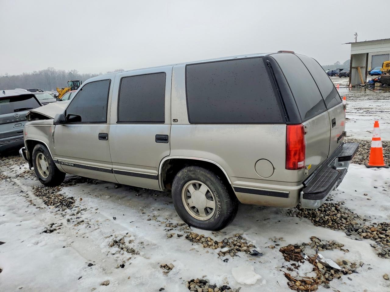 1998 Chevrolet Tahoe C1500 Silver vin: 1GNEC13R4WJ375753