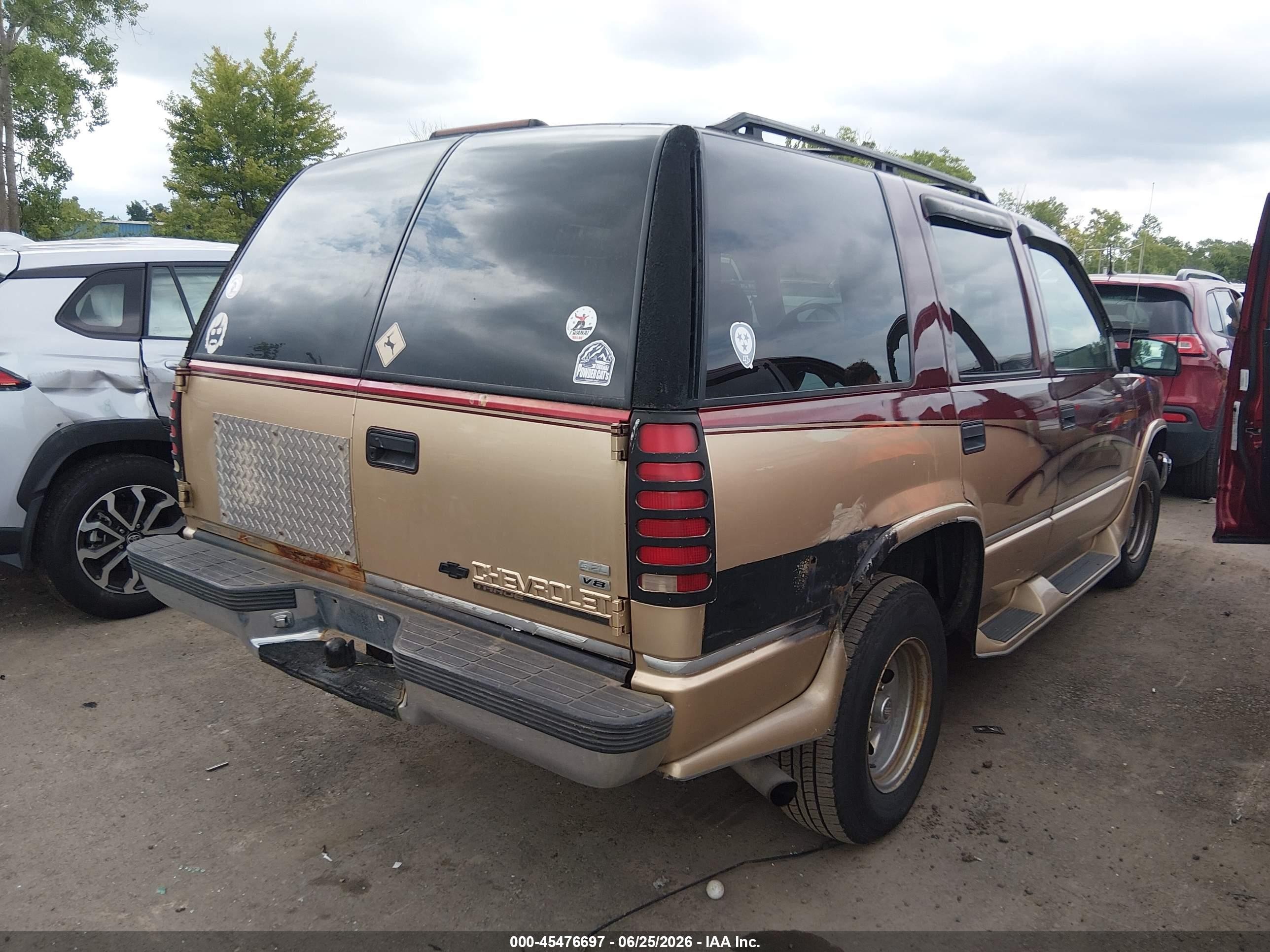 1999 Chevrolet Tahoe Ls Темно-бордовый vin: 1GNEC13R6XJ383208