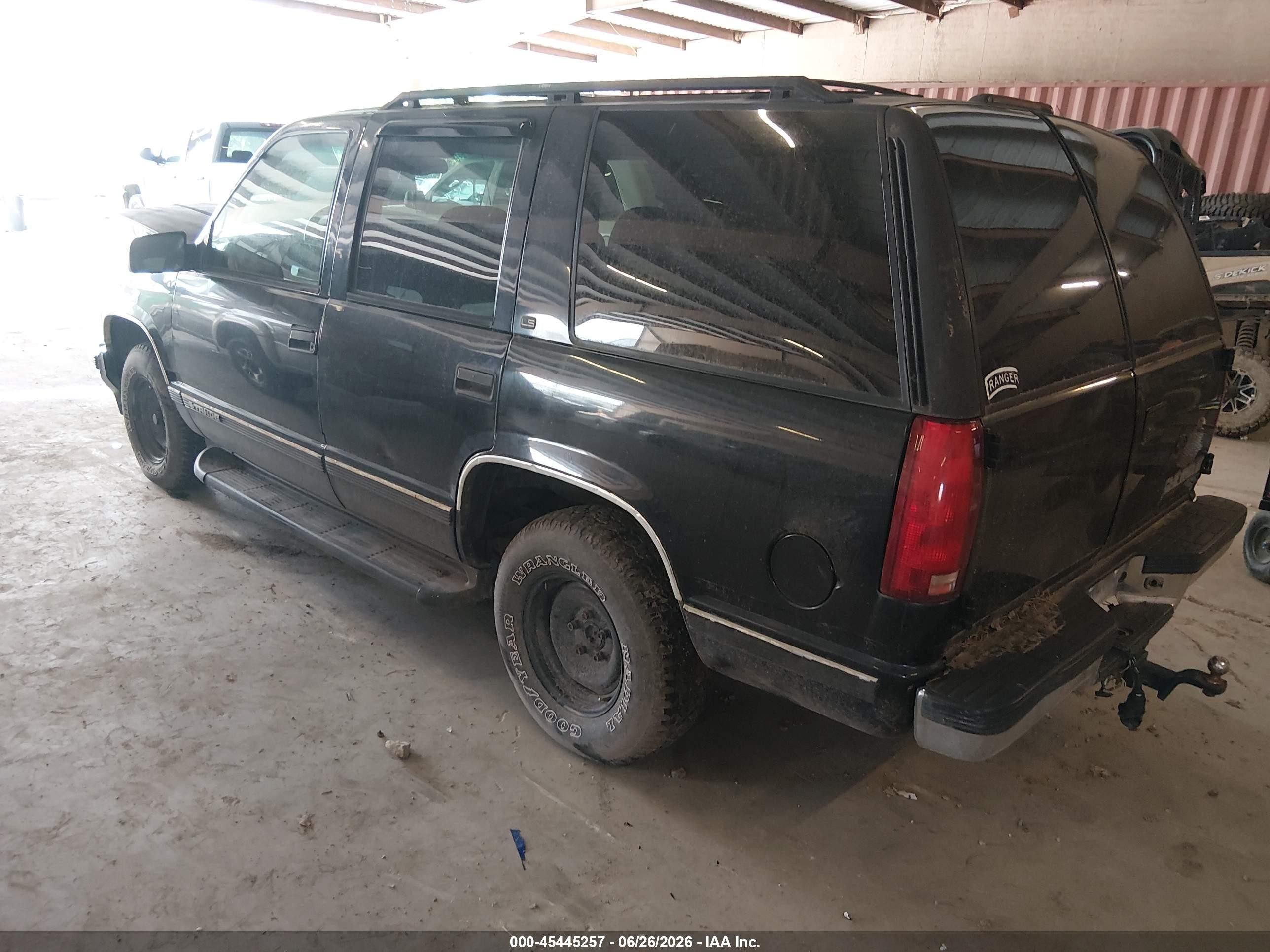 1998 Chevrolet Tahoe Ls Black vin: 1GNEC13R8WR110352