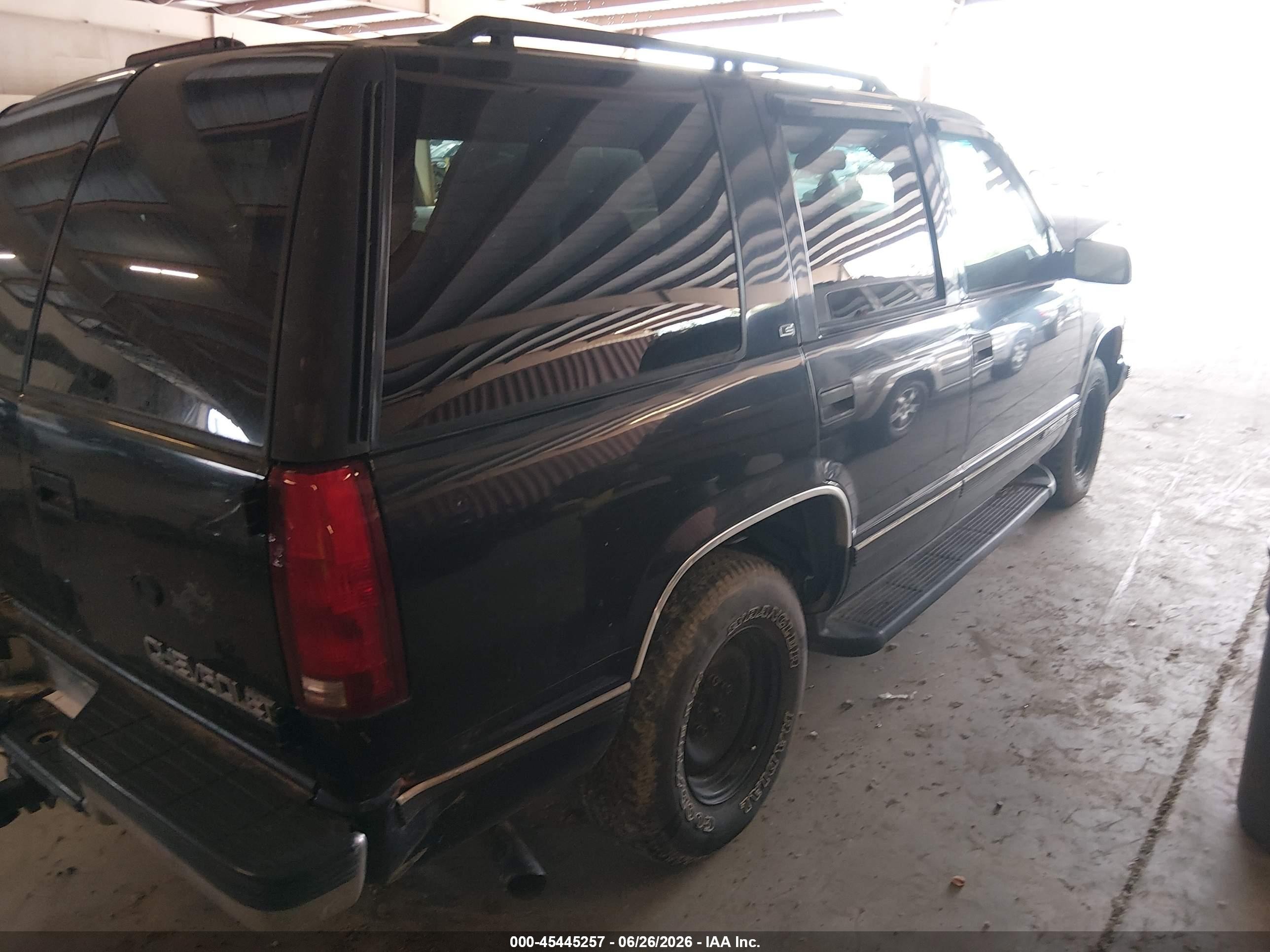 1998 Chevrolet Tahoe Ls Black vin: 1GNEC13R8WR110352