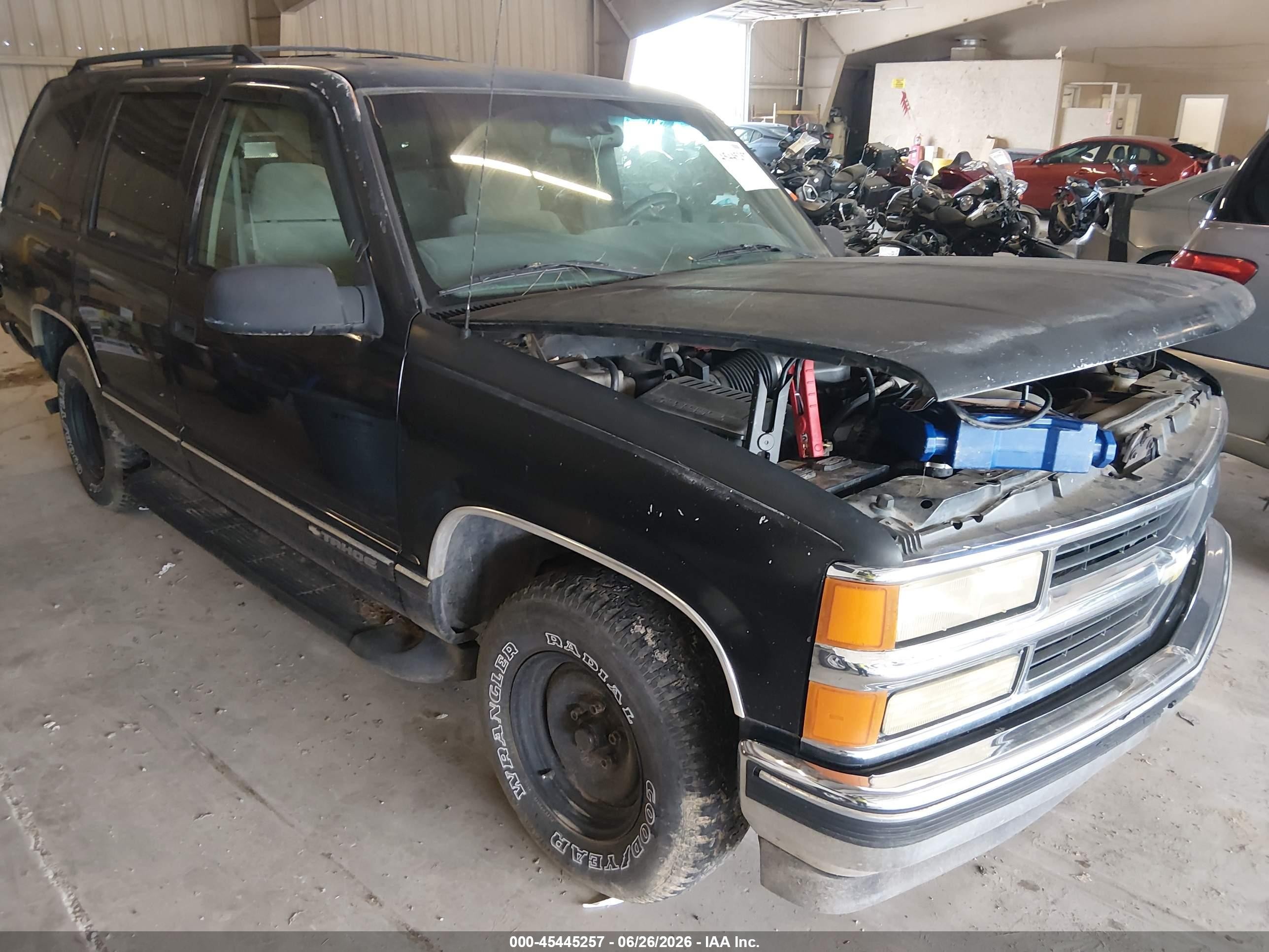 1998 Chevrolet Tahoe Ls Black vin: 1GNEC13R8WR110352