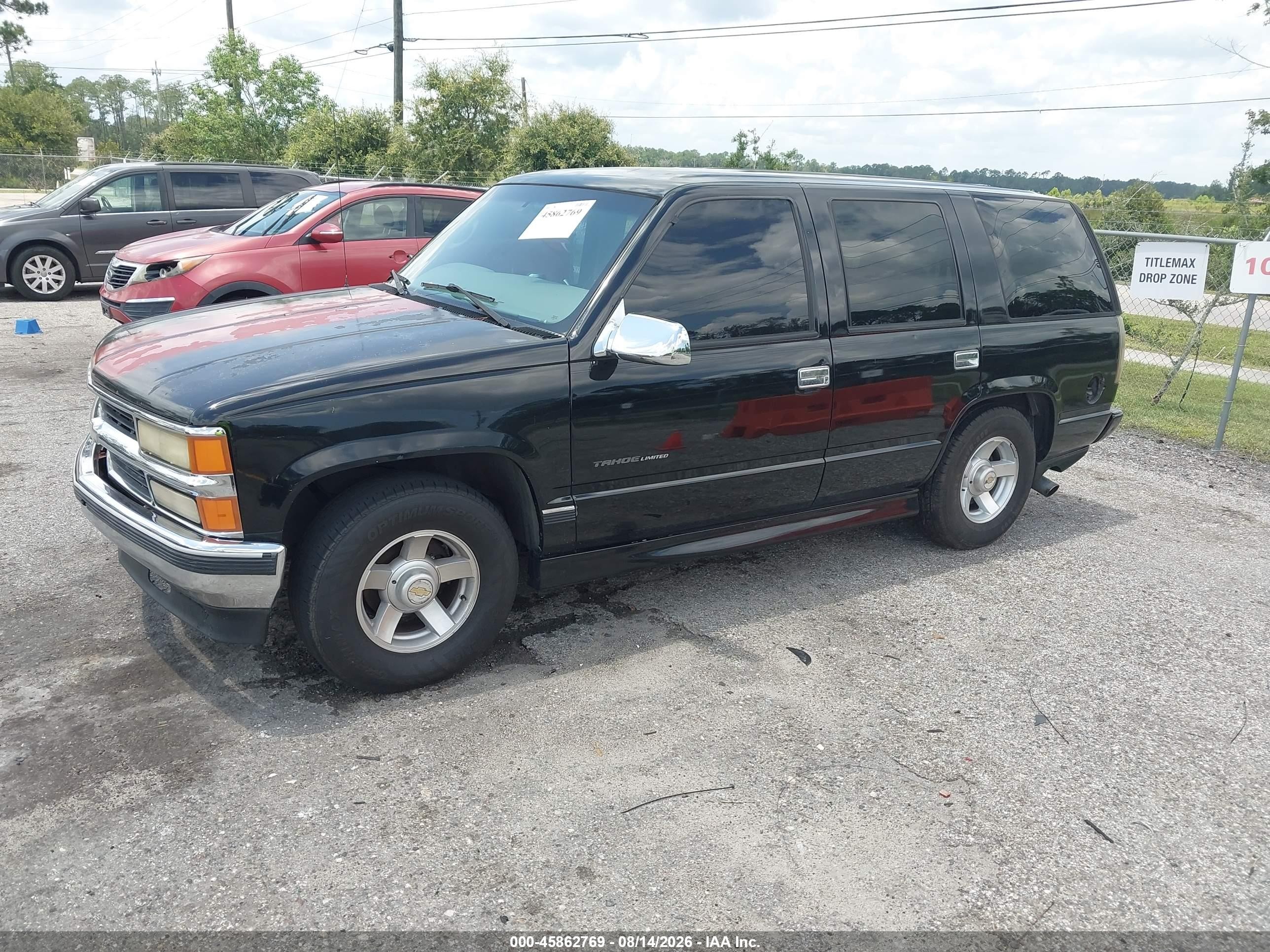 2000 Chevrolet Tahoe Limited Black vin: 1GNEC13R8YR185670