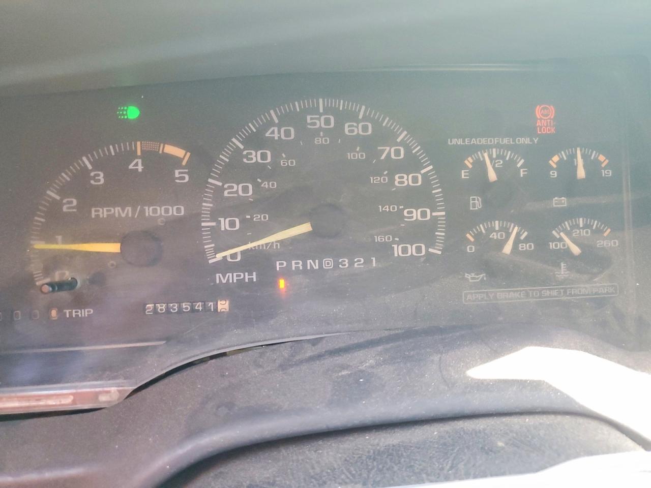 1996 Chev Tahoe C1500 Белый vin: 1GNEC13R9TJ352951