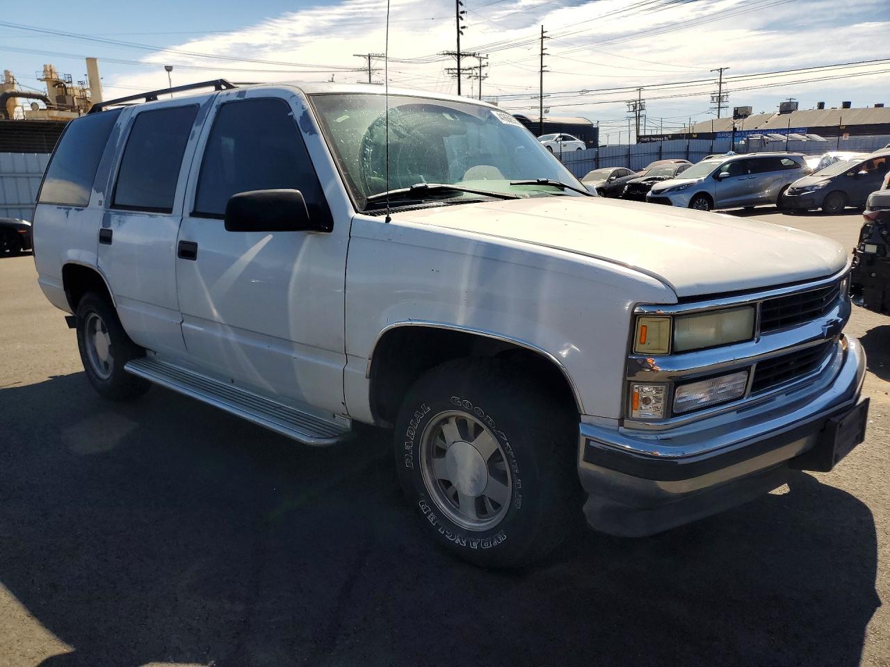 1996 Chev Tahoe C1500 Белый vin: 1GNEC13R9TJ352951