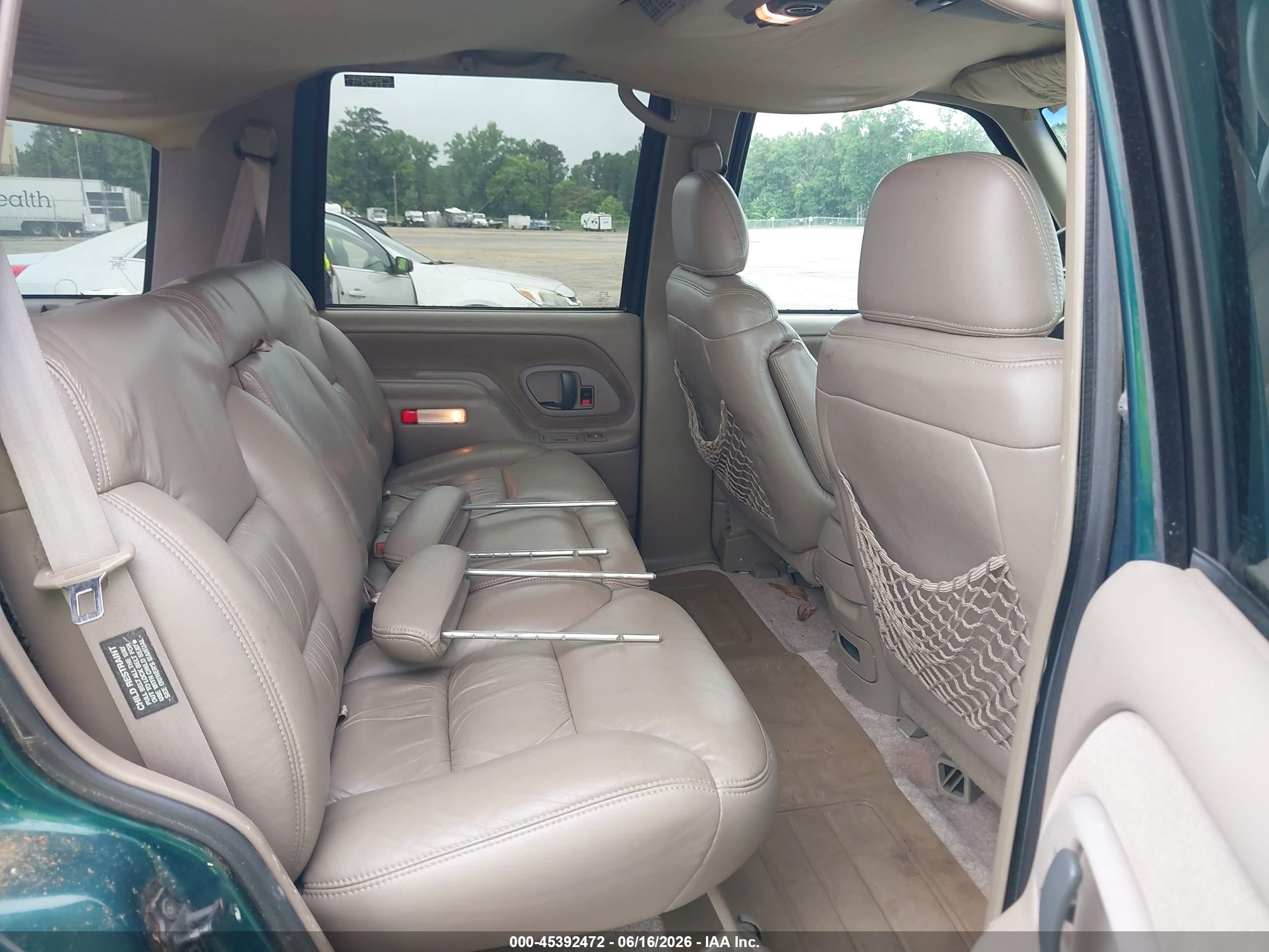 1998 Chevrolet Tahoe Ls Green vin: 1GNEC13R9WJ305147