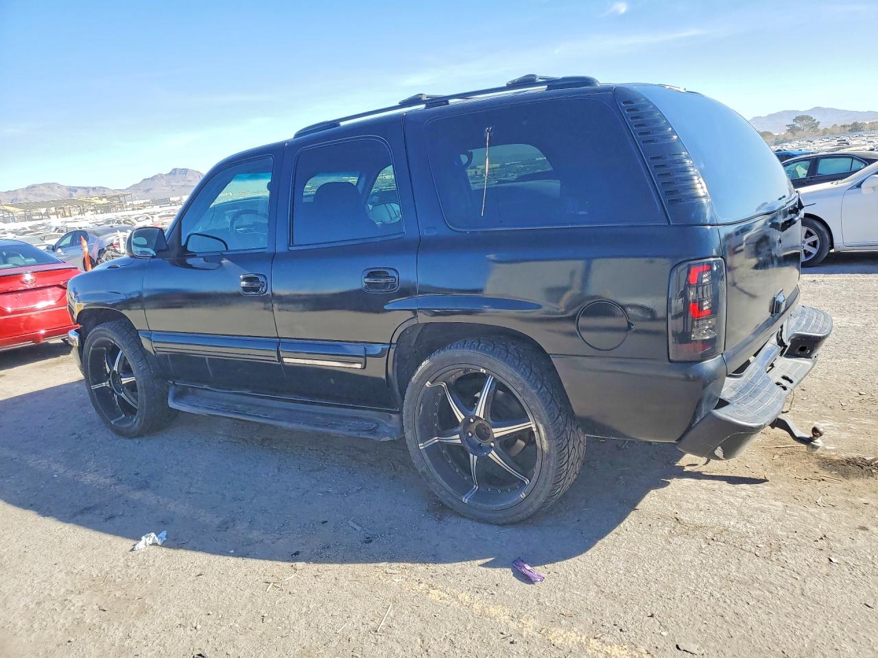 2001 Chevrolet Tahoe C1500 Black vin: 1GNEC13T01J120621