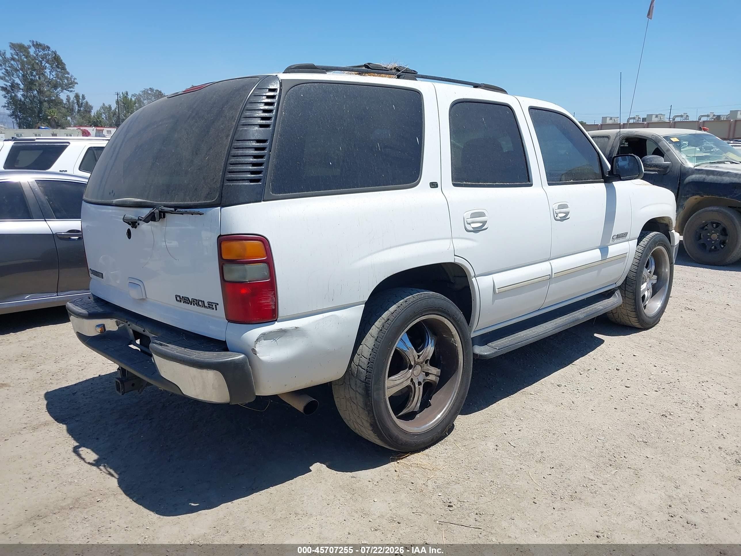2001 Chevrolet Tahoe Lt Белый vin: 1GNEC13T01R110415
