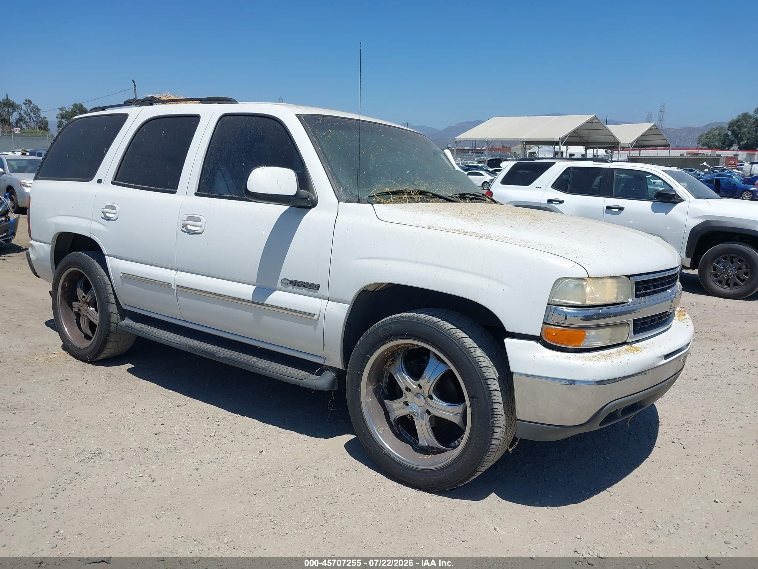 2001 Chevrolet Tahoe Lt Белый vin: 1GNEC13T01R110415