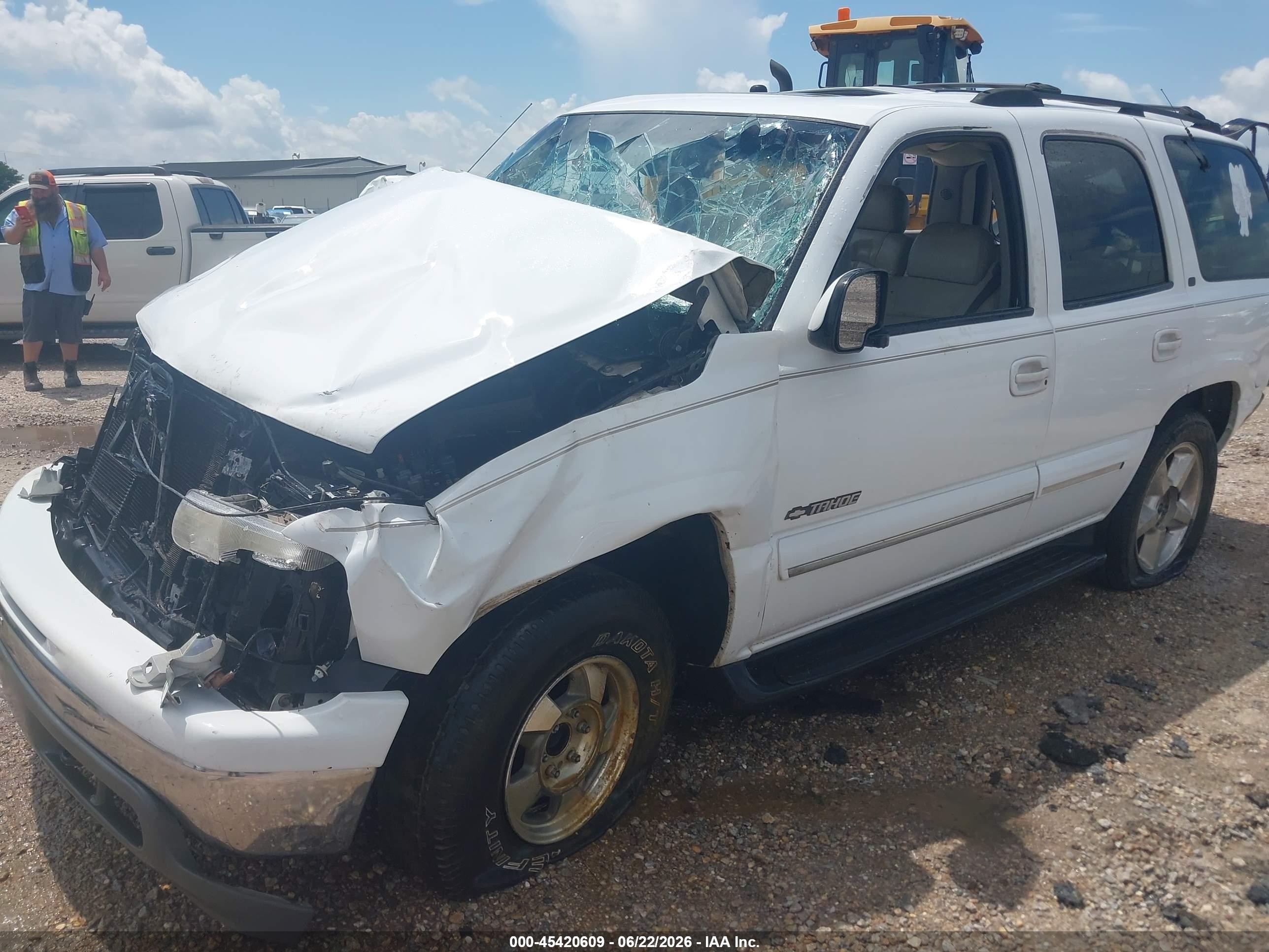 2001 Chevrolet Tahoe Lt White vin: 1GNEC13T01R227685