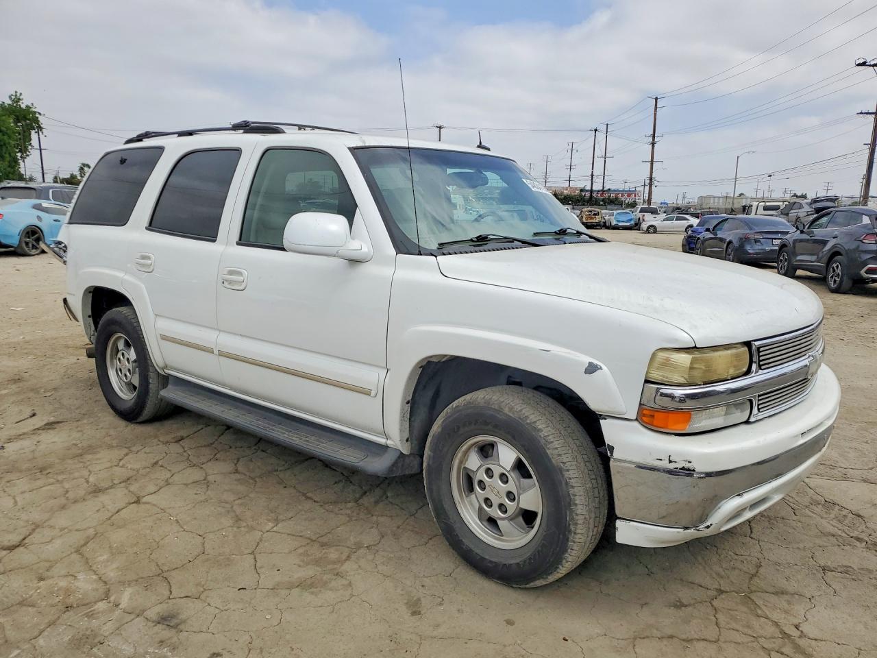2003 Chevrolet Tahoe C1500 White vin: 1GNEC13T03J297978