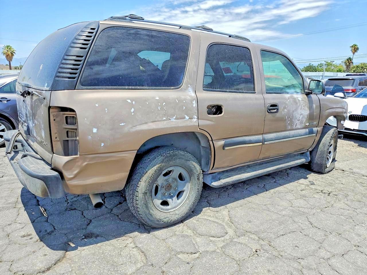 2003 Chevrolet Tahoe C1500 Желто-коричневый vin: 1GNEC13T03R133065