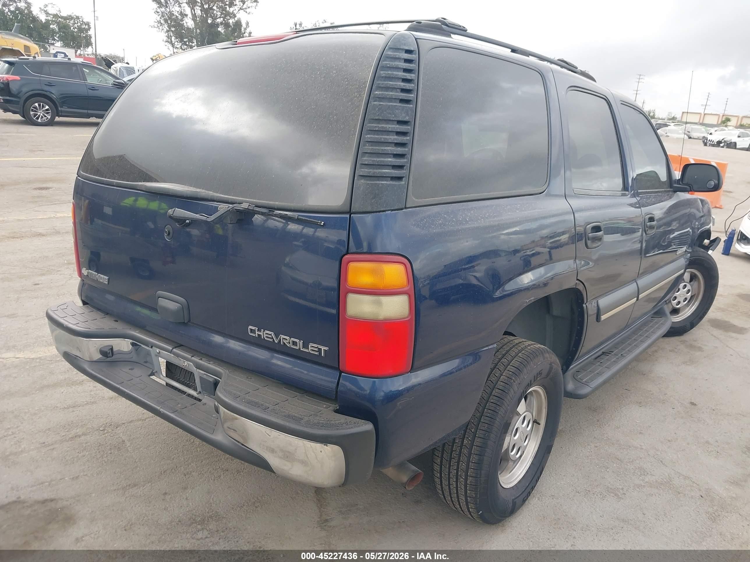 2003 Chevrolet Tahoe Ls Blue vin: 1GNEC13T03R235837