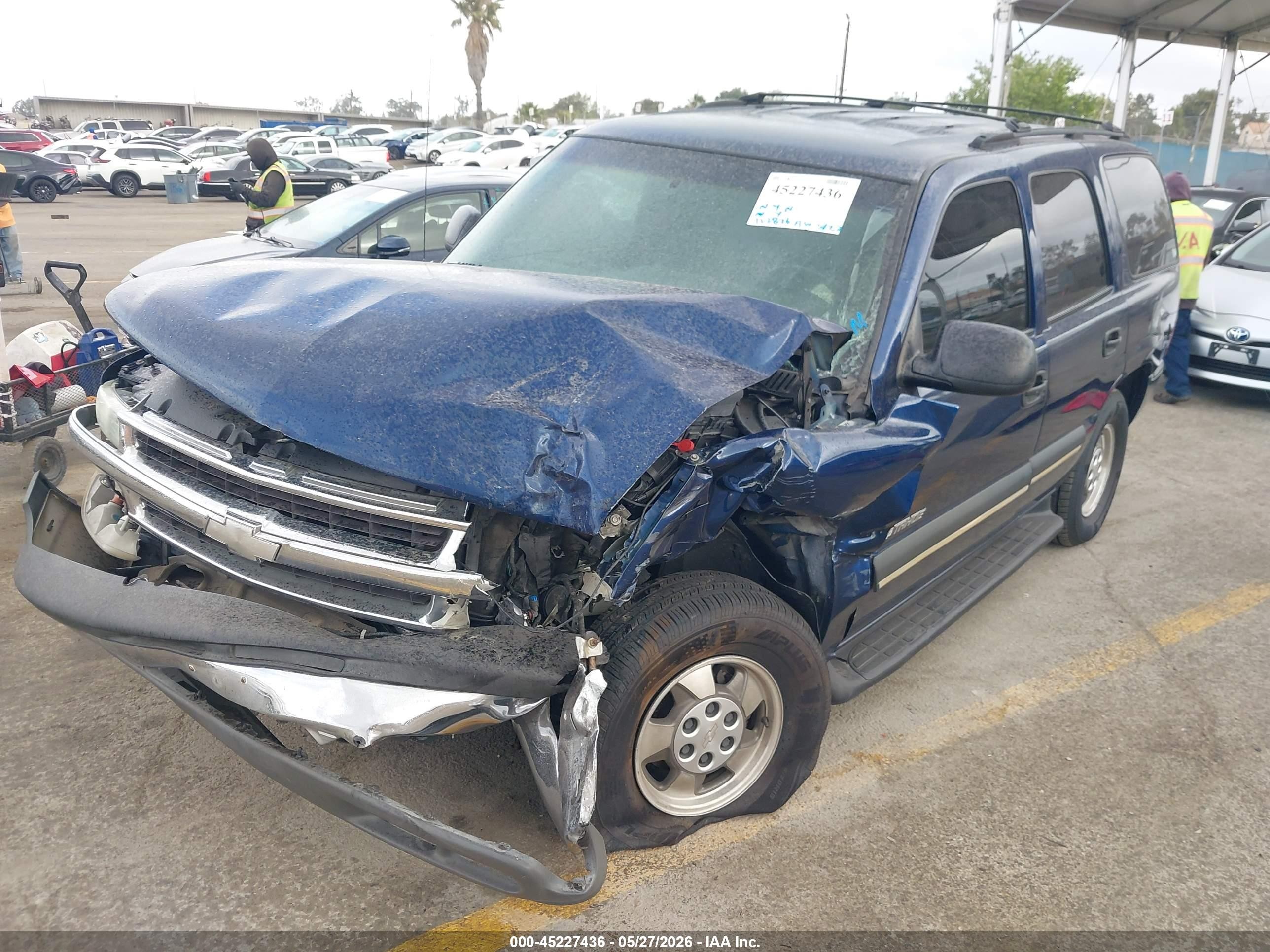 2003 Chevrolet Tahoe Ls Blue vin: 1GNEC13T03R235837
