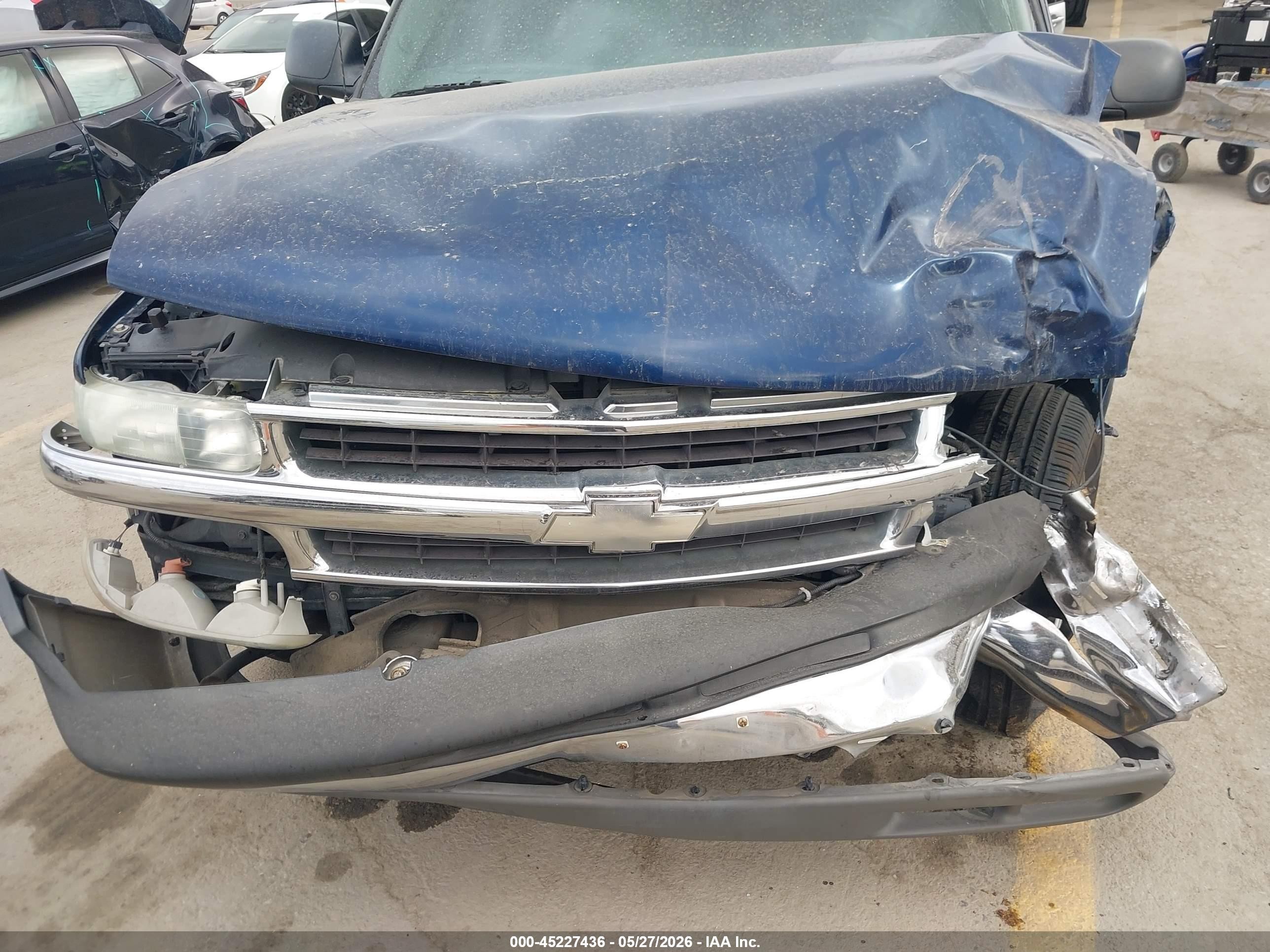 2003 Chevrolet Tahoe Ls Blue vin: 1GNEC13T03R235837