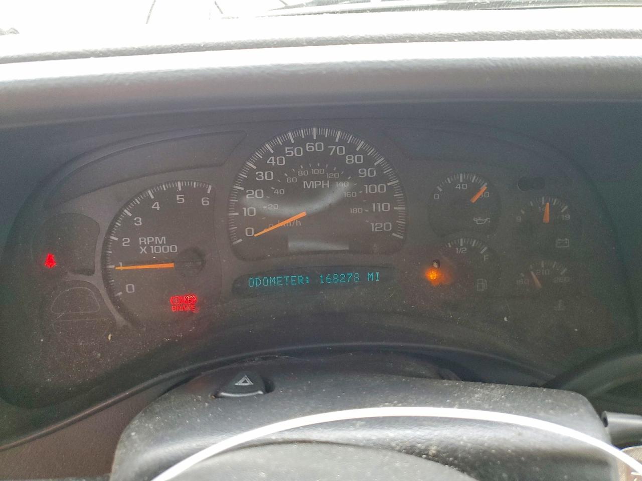 2005 Chevrolet Tahoe C1500 Silver vin: 1GNEC13T05J144665