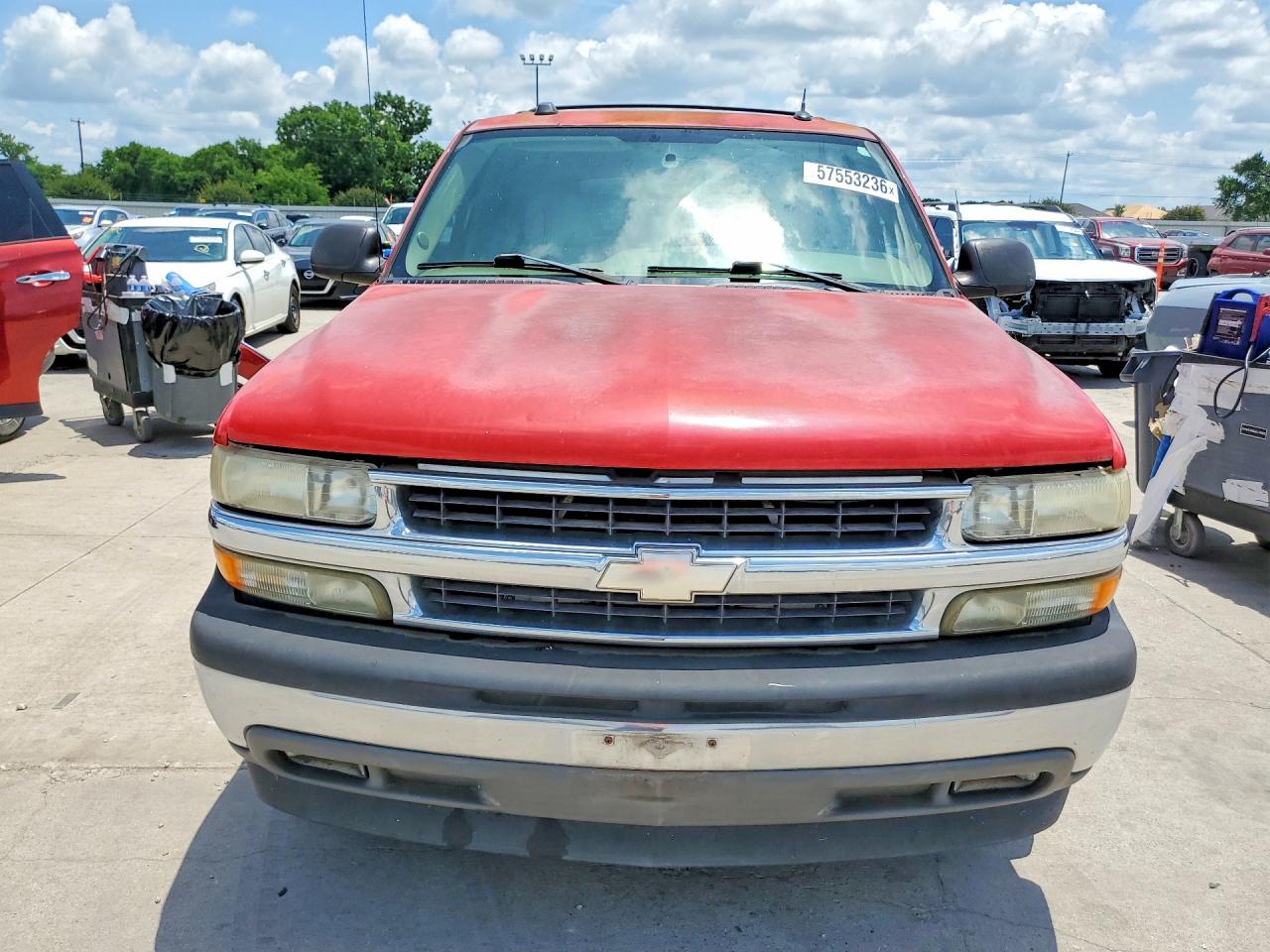 2005 Chevrolet Tahoe C1500 Red vin: 1GNEC13T05R233282