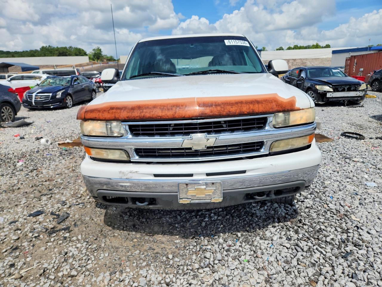 2001 Chevrolet Tahoe C1500 White vin: 1GNEC13T11R130222
