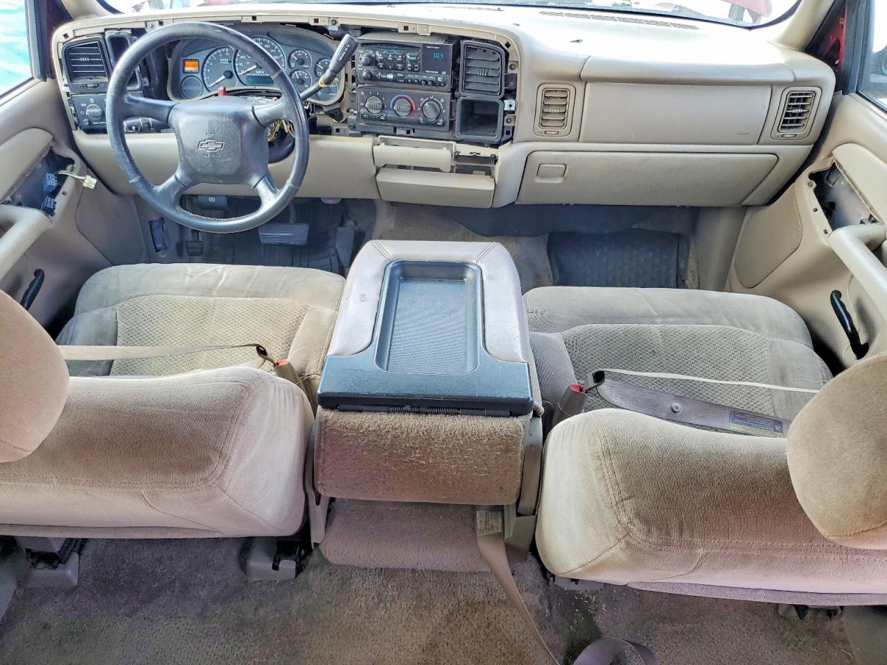 2001 Chevrolet Tahoe C1500 Burgundy vin: 1GNEC13T11R199377