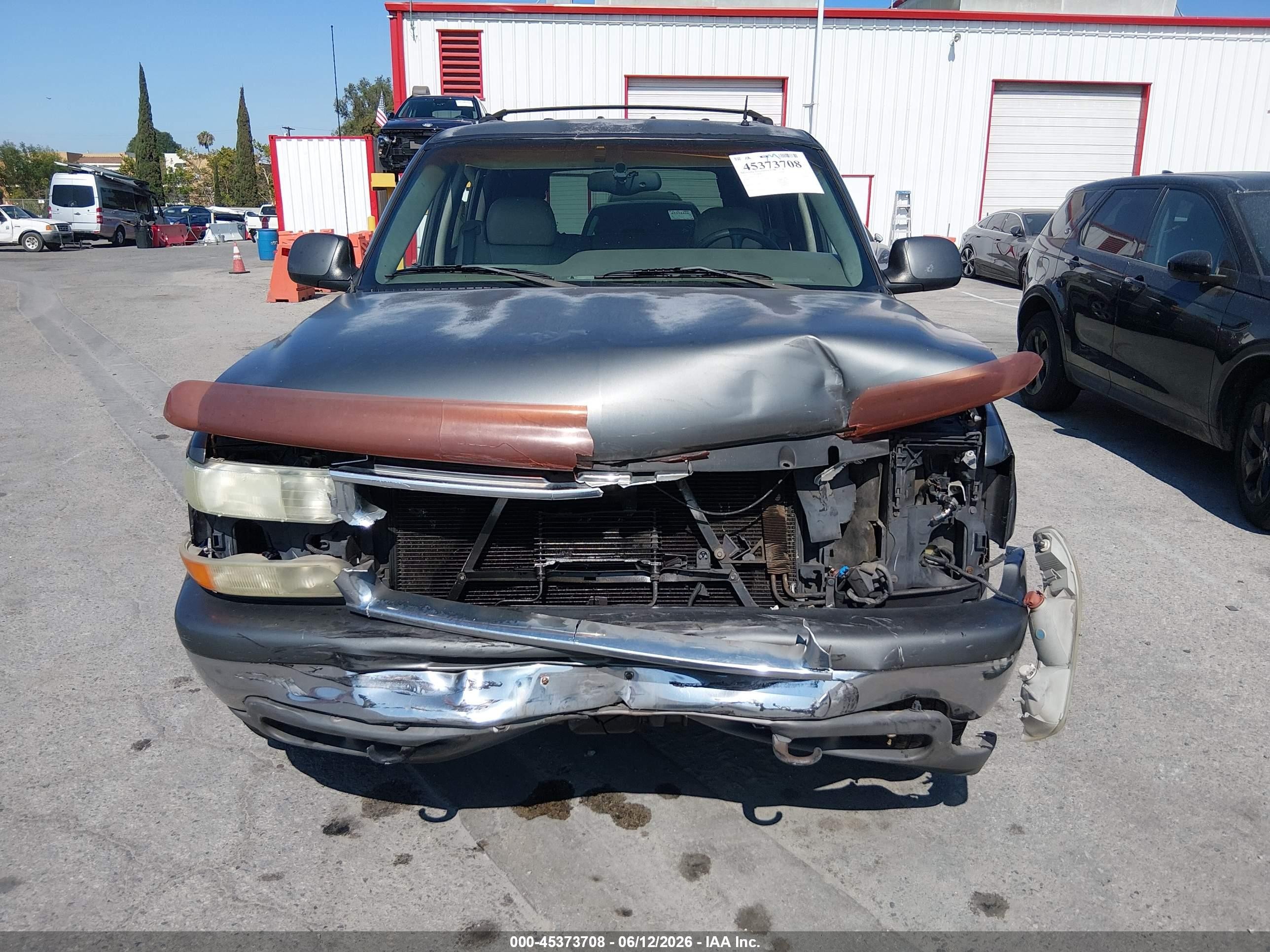 2002 Chevrolet Tahoe Lt Gray vin: 1GNEC13T12R253679