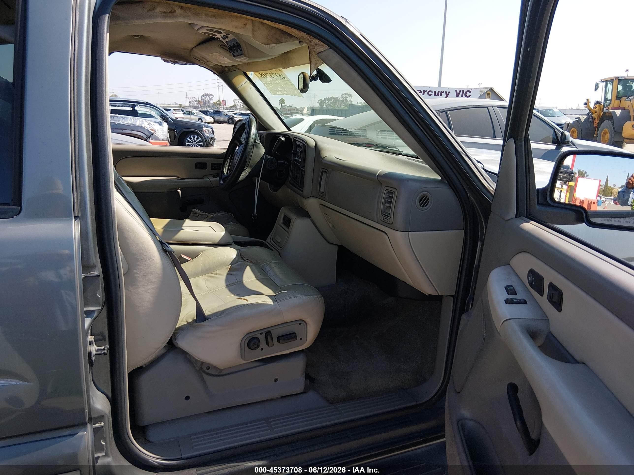 2002 Chevrolet Tahoe Lt Gray vin: 1GNEC13T12R253679