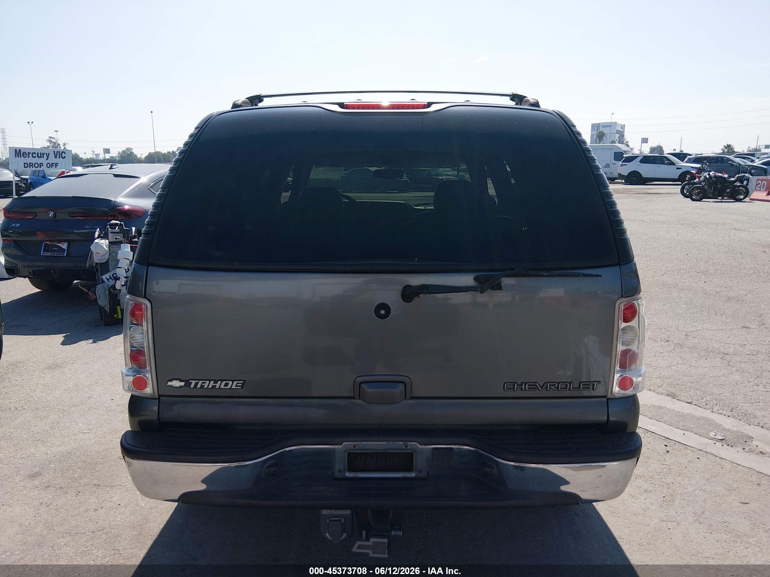 2002 Chevrolet Tahoe Lt Gray vin: 1GNEC13T12R253679