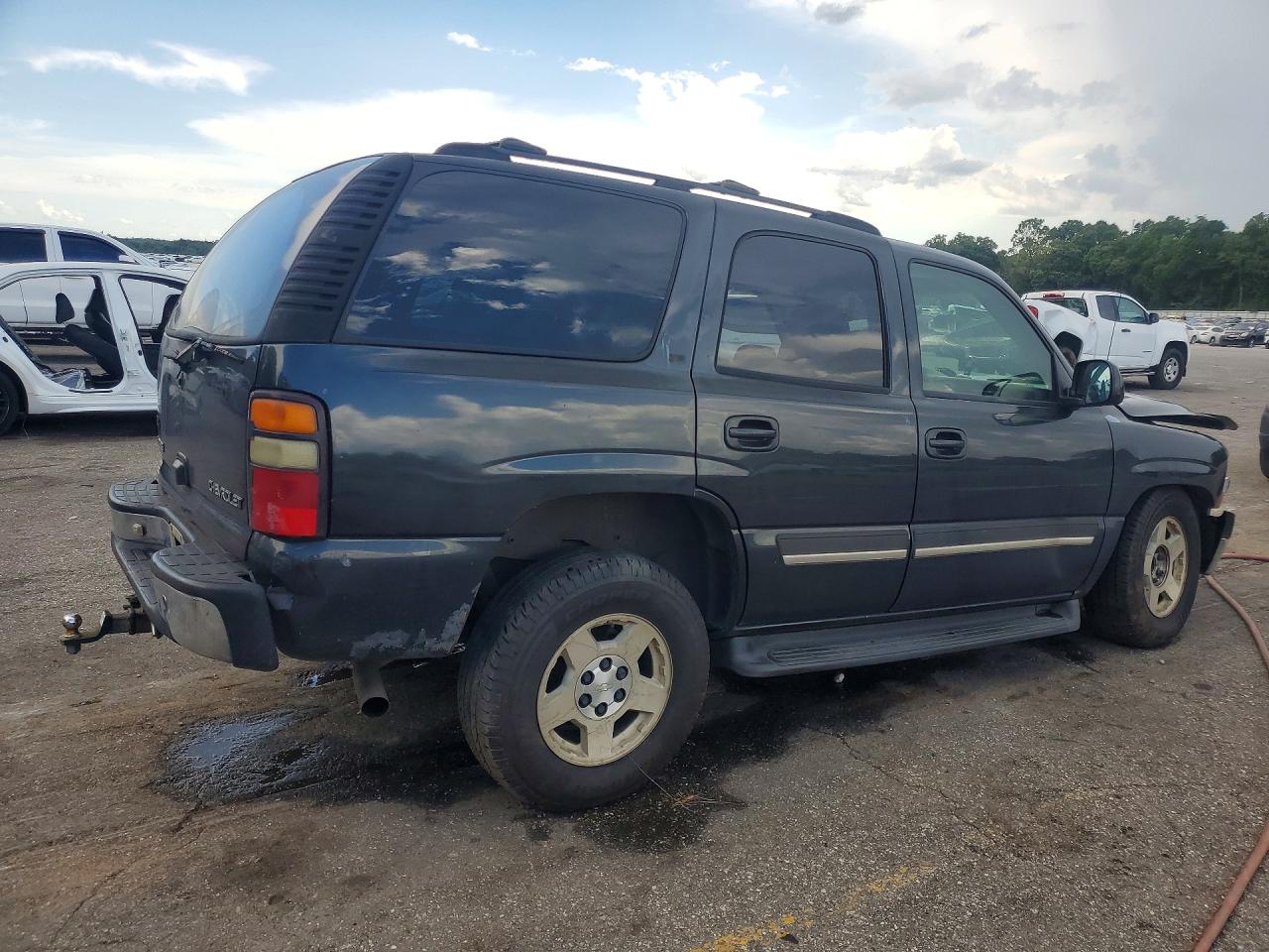 2005 Chevrolet Tahoe C1500 Black vin: 1GNEC13T15J160101