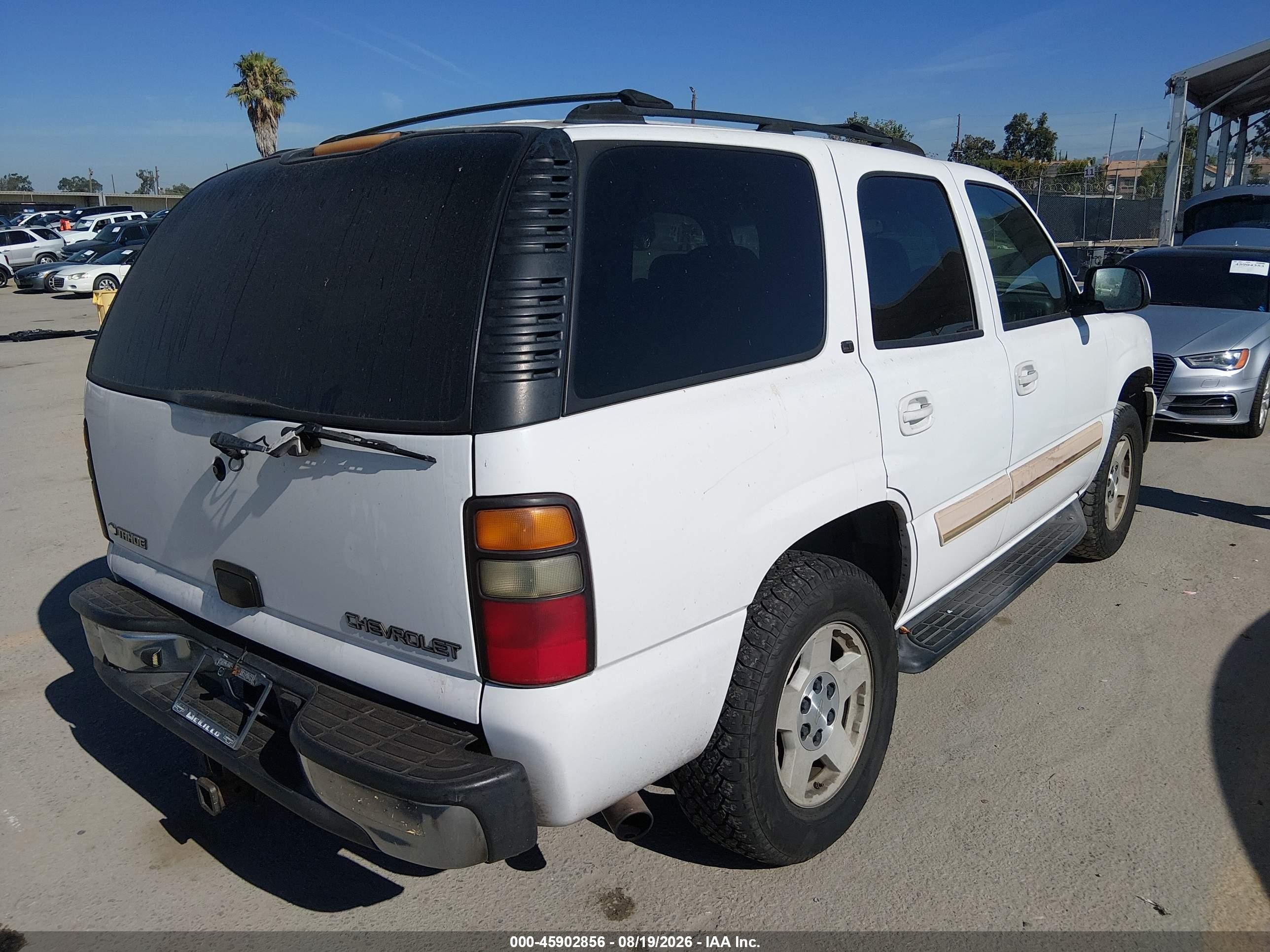 2005 Chevrolet Tahoe Lt White vin: 1GNEC13T15R130548
