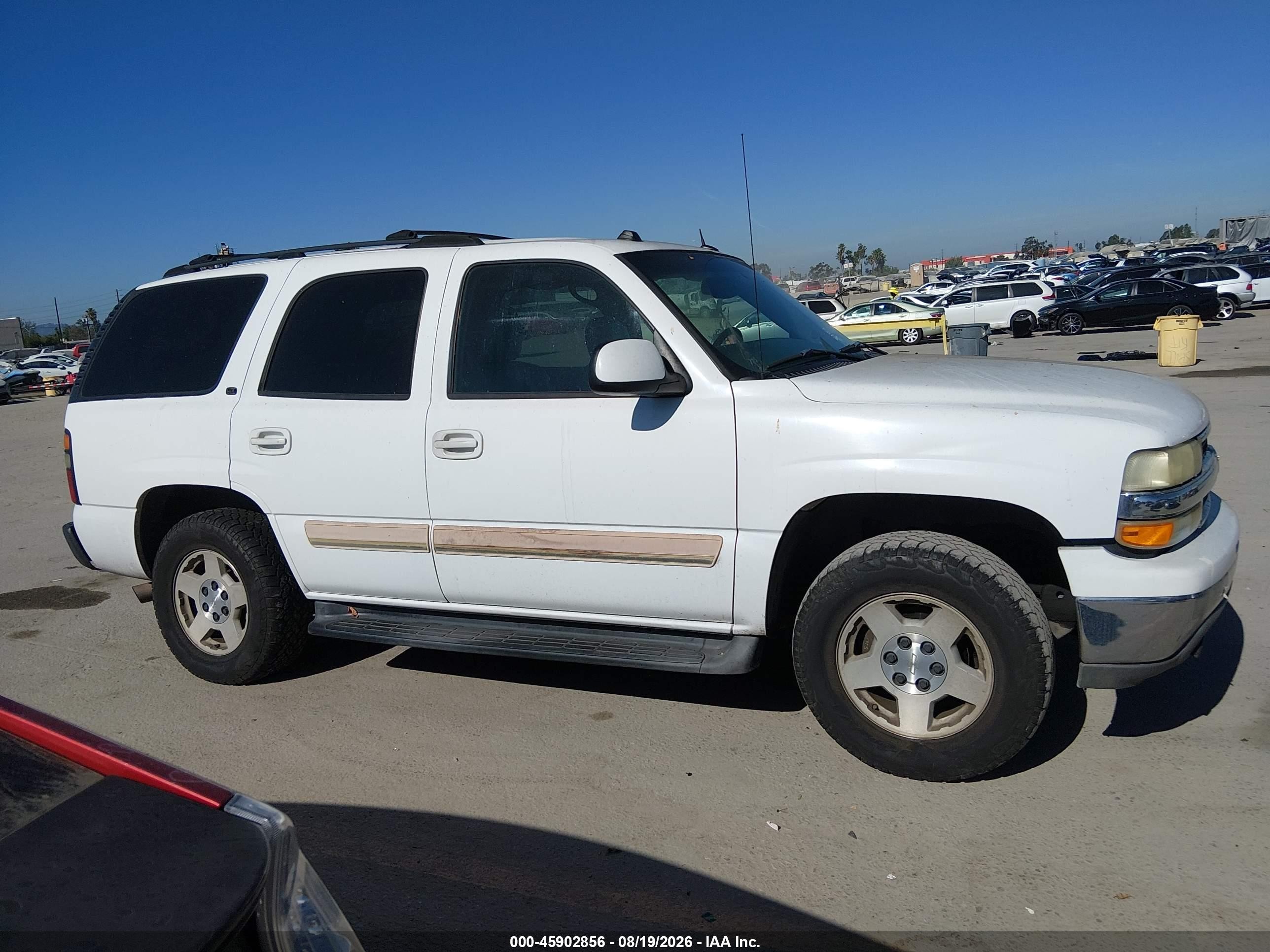 2005 Chevrolet Tahoe Lt White vin: 1GNEC13T15R130548