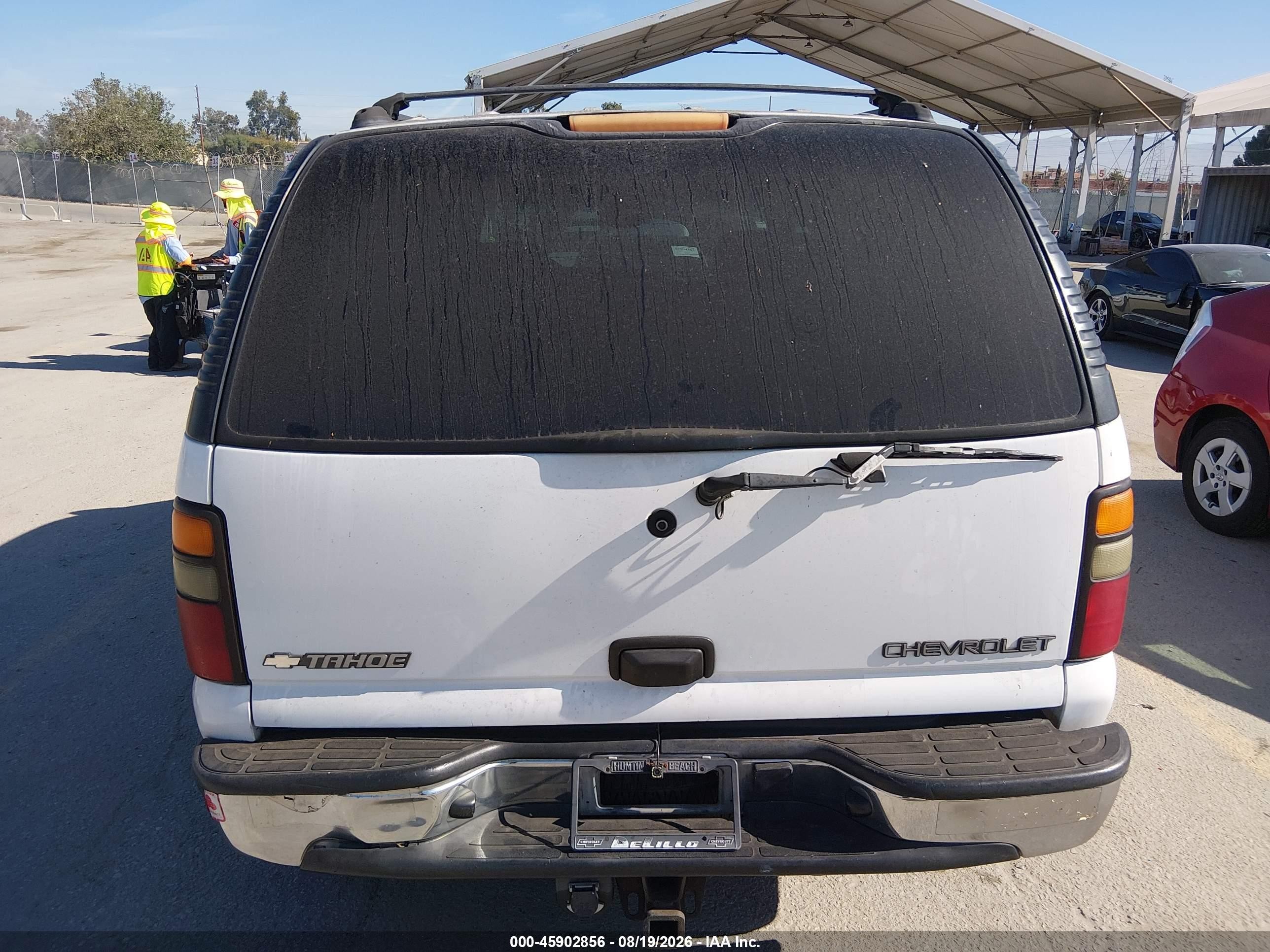 2005 Chevrolet Tahoe Lt White vin: 1GNEC13T15R130548
