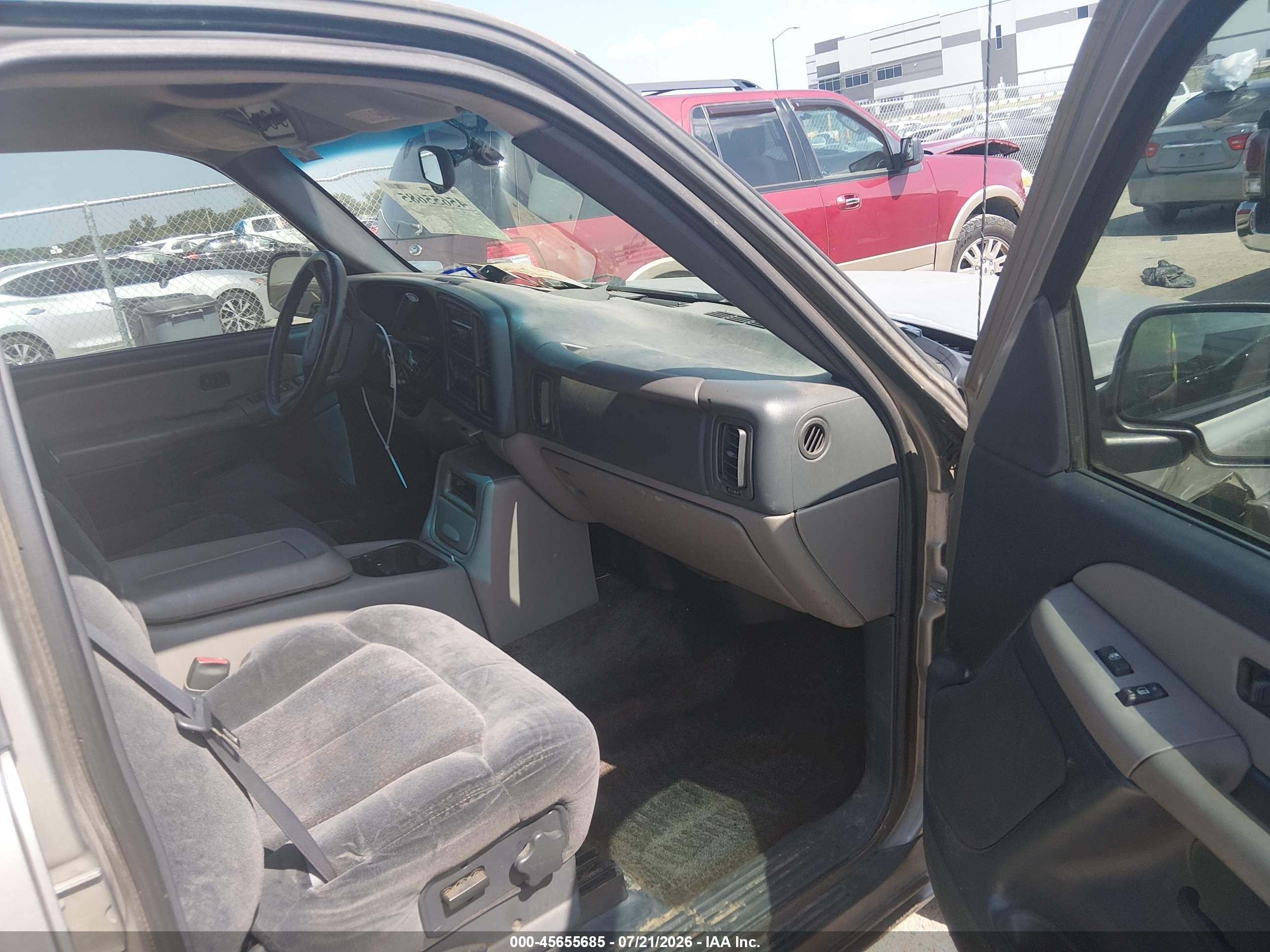 2000 Chevrolet Tahoe All New Ls Tan vin: 1GNEC13T1YJ121836