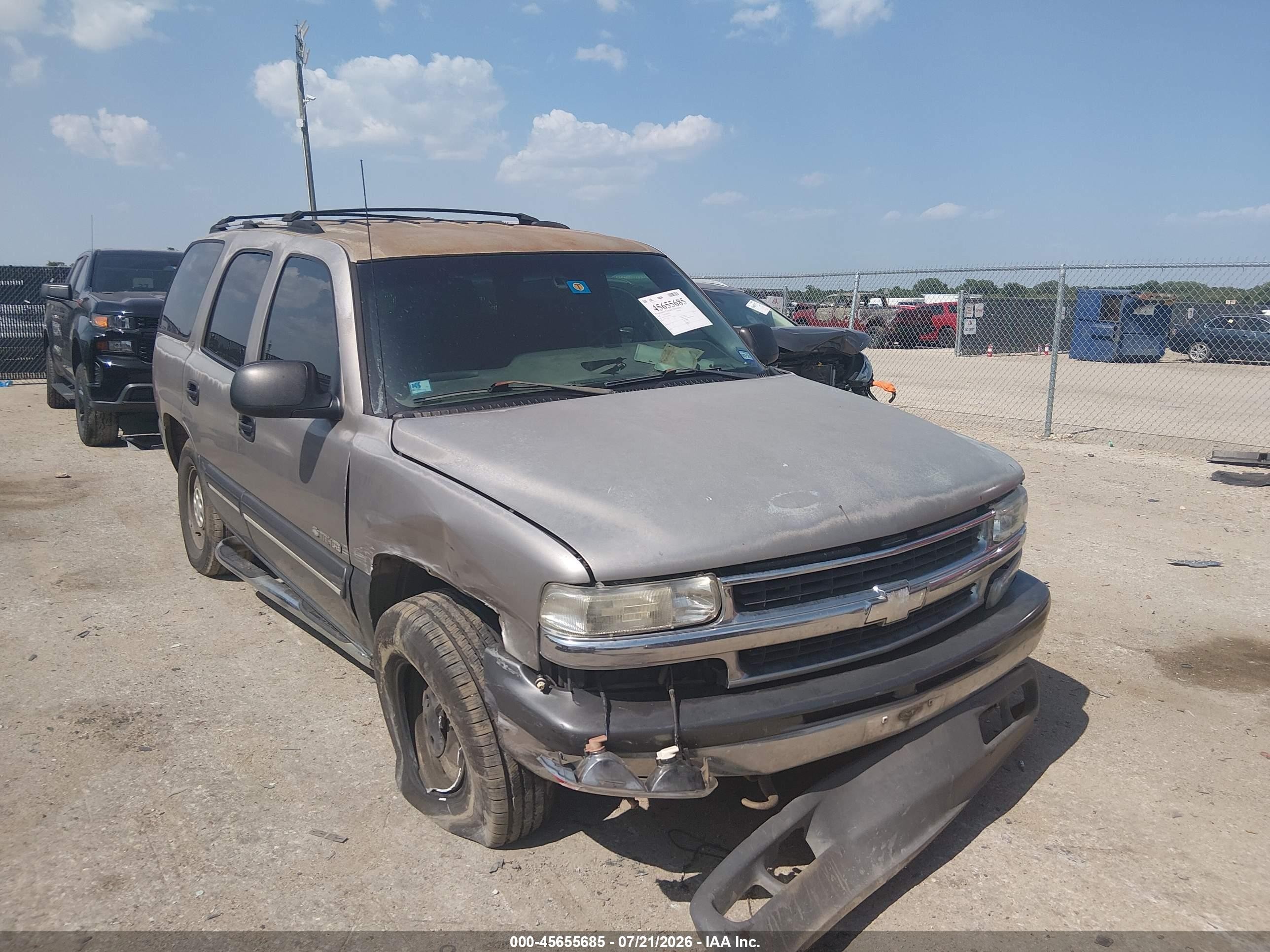2000 Chevrolet Tahoe All New Ls Tan vin: 1GNEC13T1YJ121836