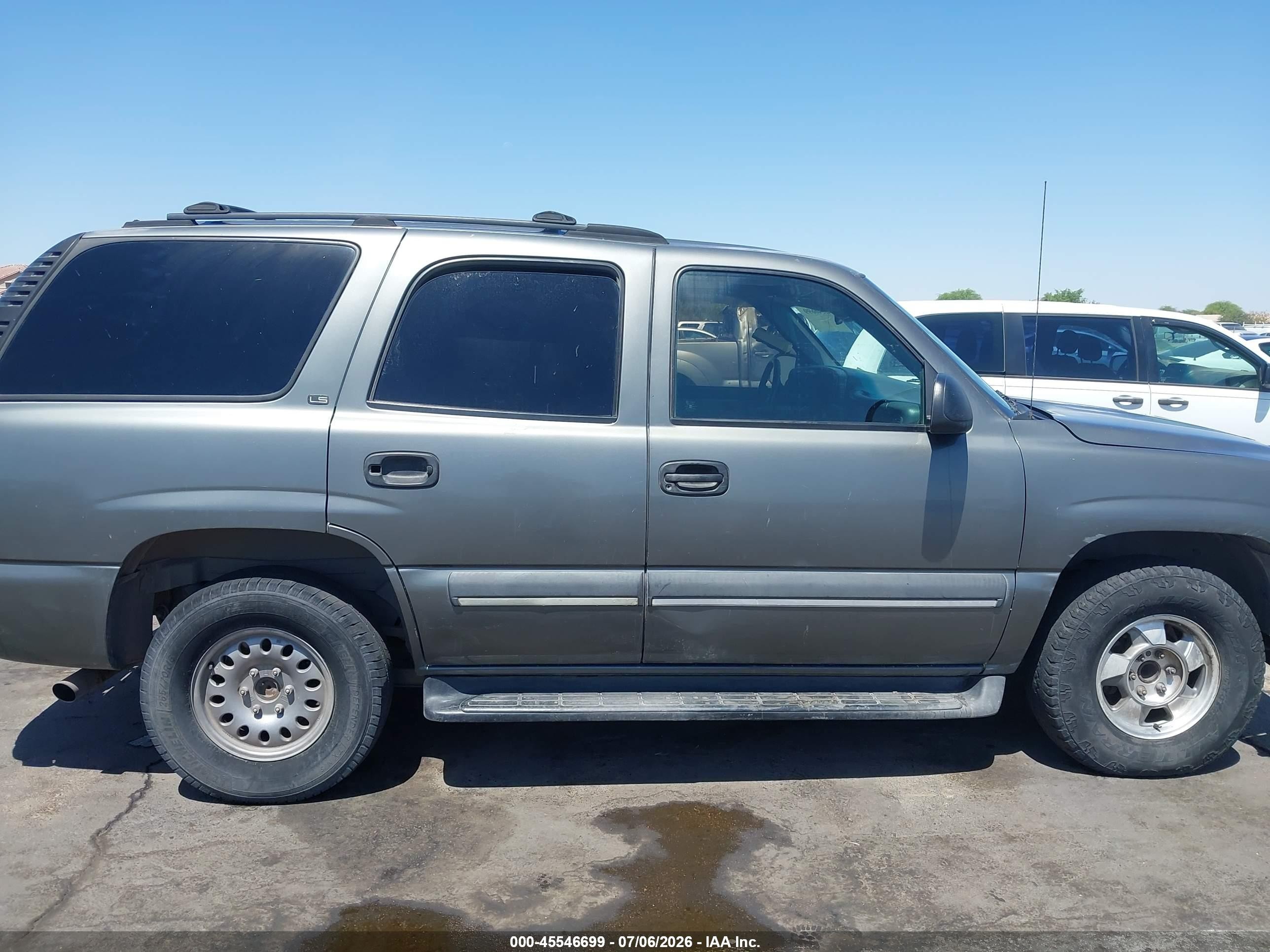 2002 Chevrolet Tahoe Ls Gray vin: 1GNEC13T22R164266