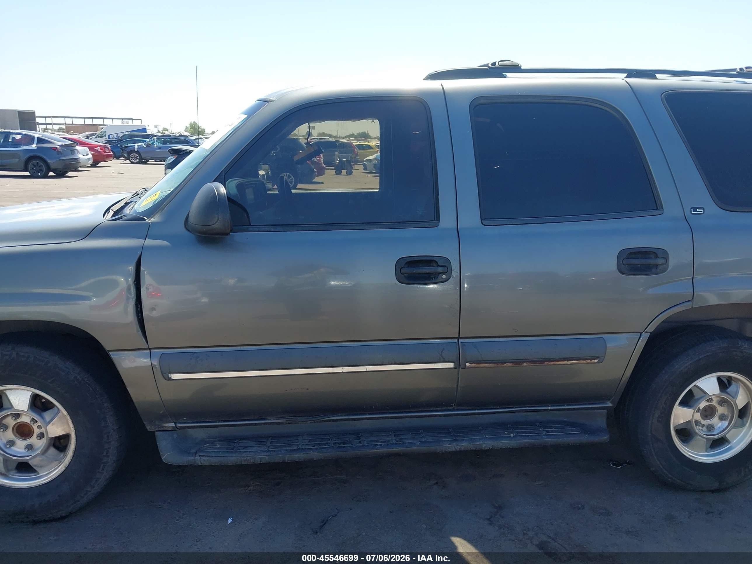 2002 Chevrolet Tahoe Ls Gray vin: 1GNEC13T22R164266