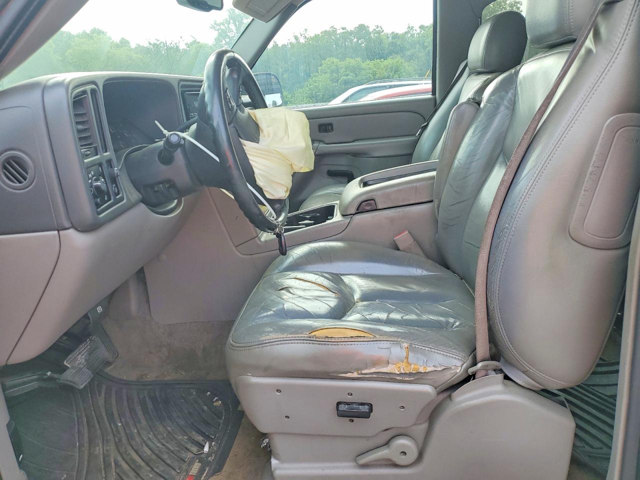 2005 Chevrolet Tahoe C1500 Blue vin: 1GNEC13T25R193268