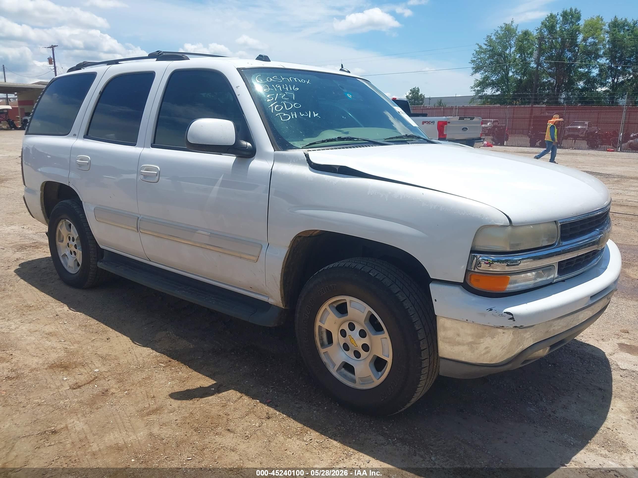 2005 Chevrolet Tahoe Lt White vin: 1GNEC13T25R219416