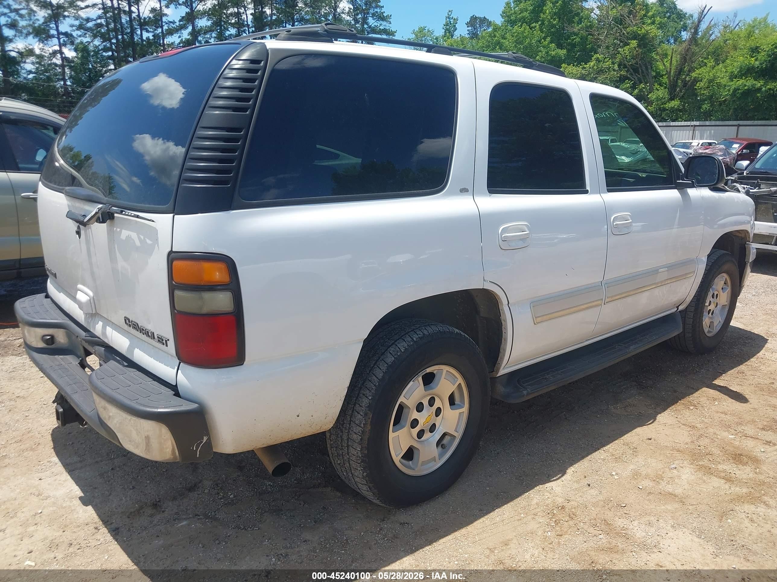 2005 Chevrolet Tahoe Lt White vin: 1GNEC13T25R219416
