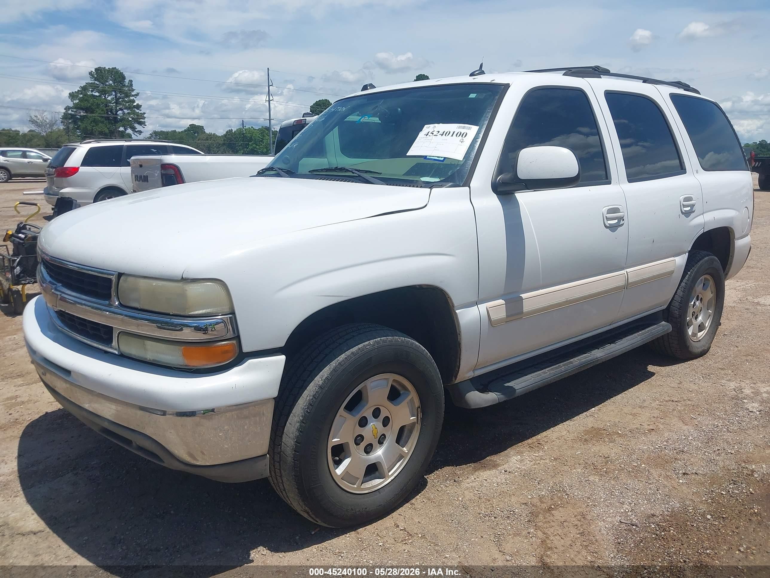 2005 Chevrolet Tahoe Lt White vin: 1GNEC13T25R219416