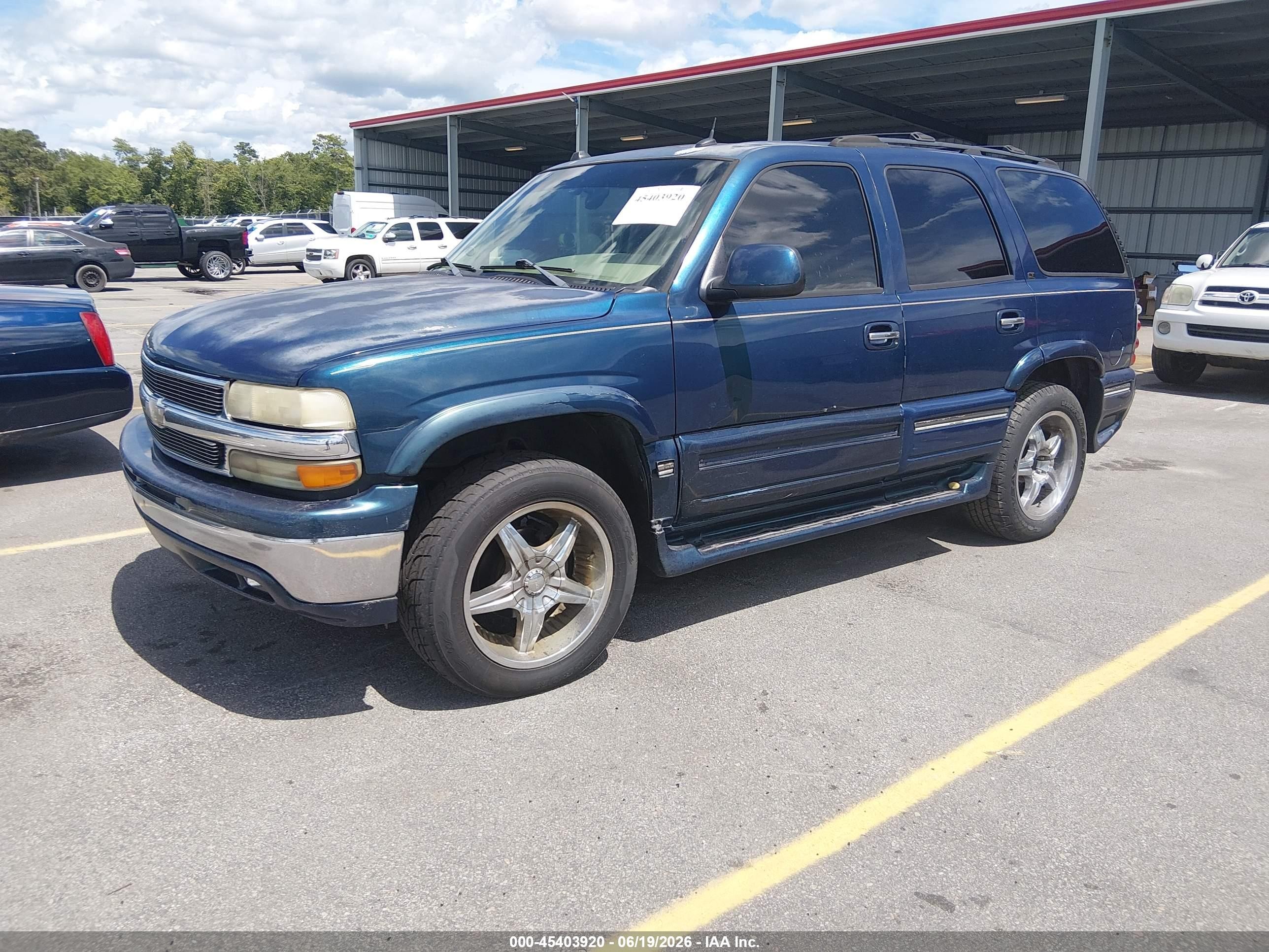 2005 Chevrolet Tahoe Lt Dark Blue vin: 1GNEC13T25R223885