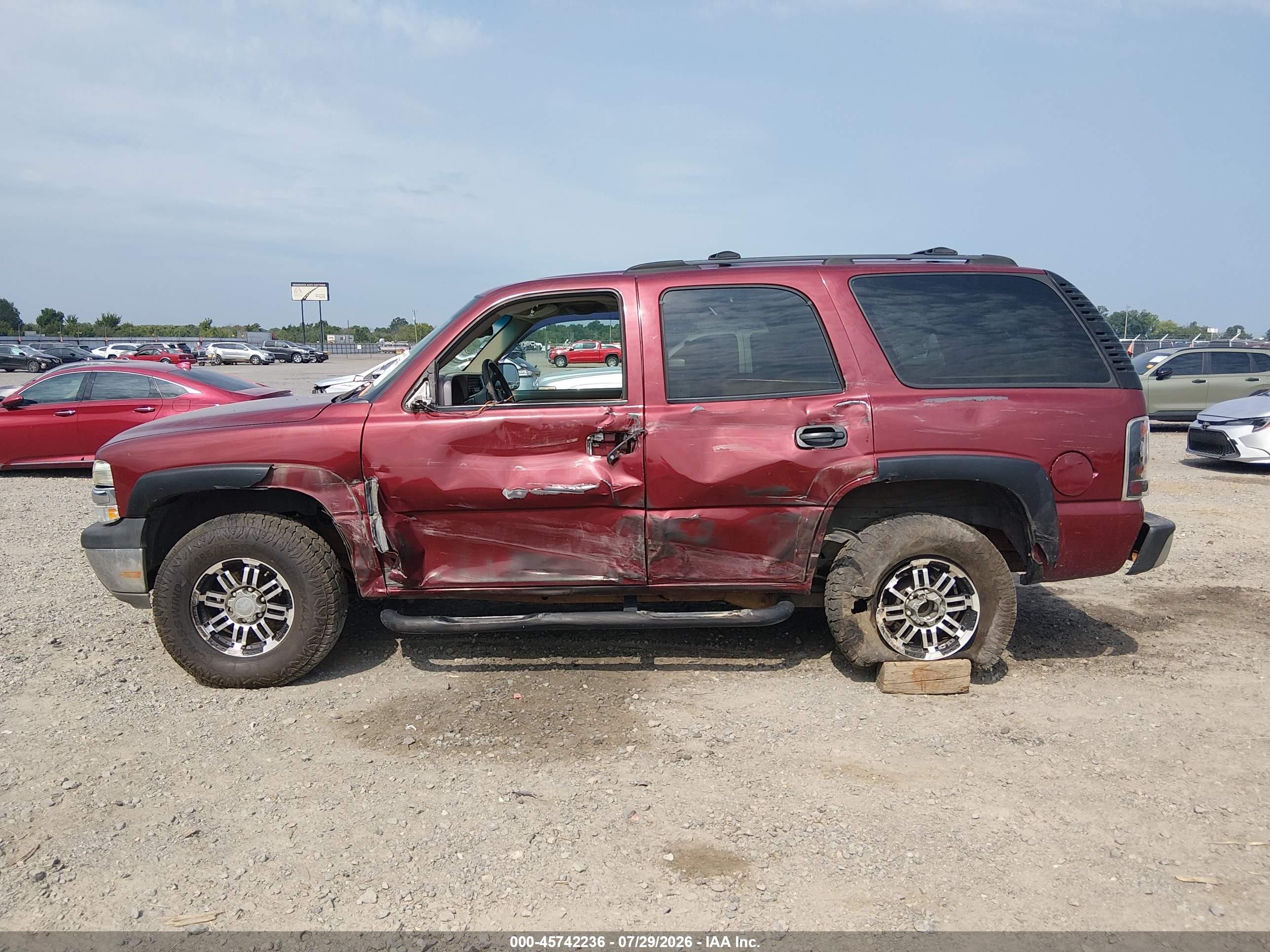 2001 Chevrolet Tahoe Ls Maroon vin: 1GNEC13T31R221301