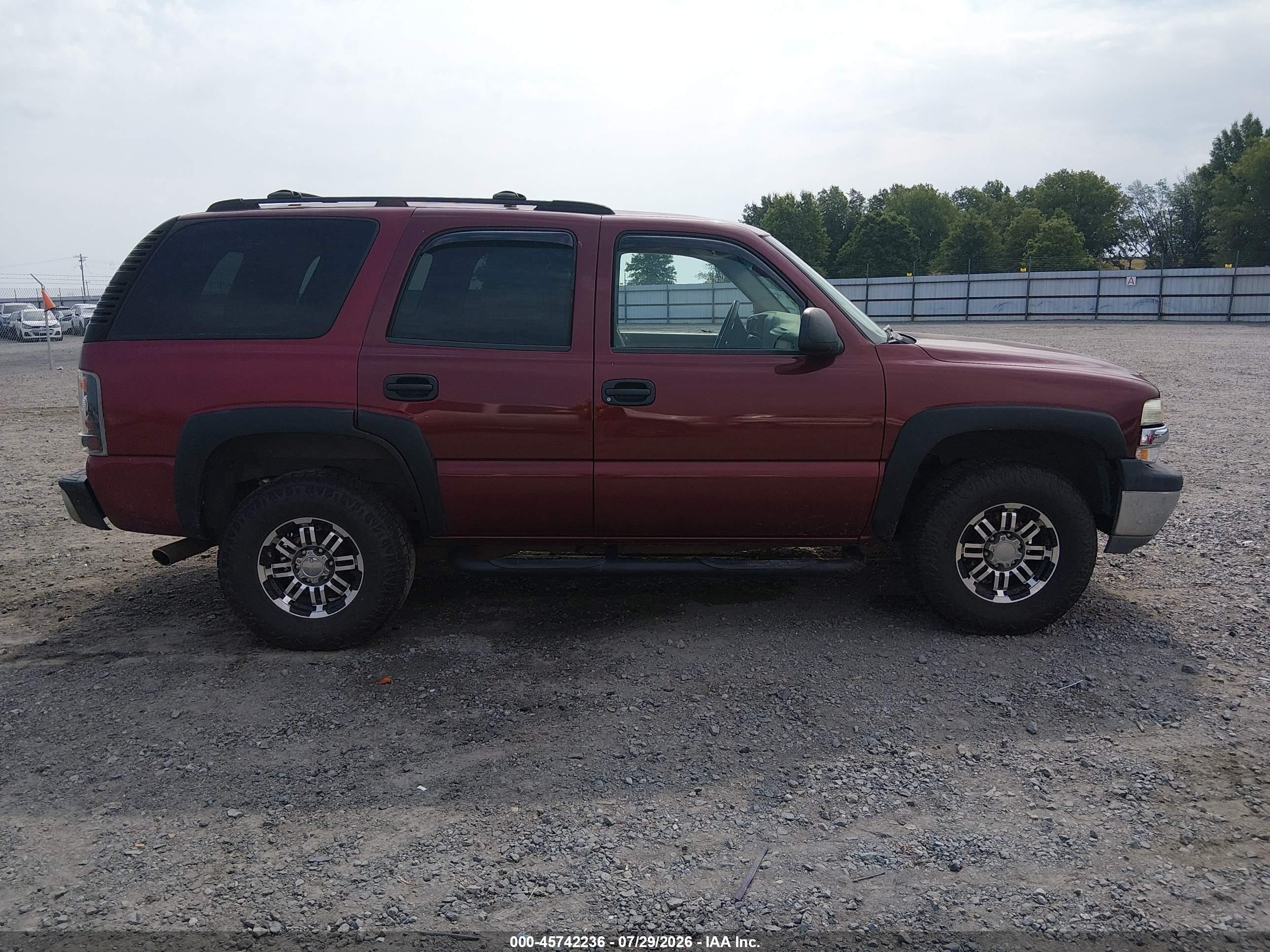 2001 Chevrolet Tahoe Ls Maroon vin: 1GNEC13T31R221301