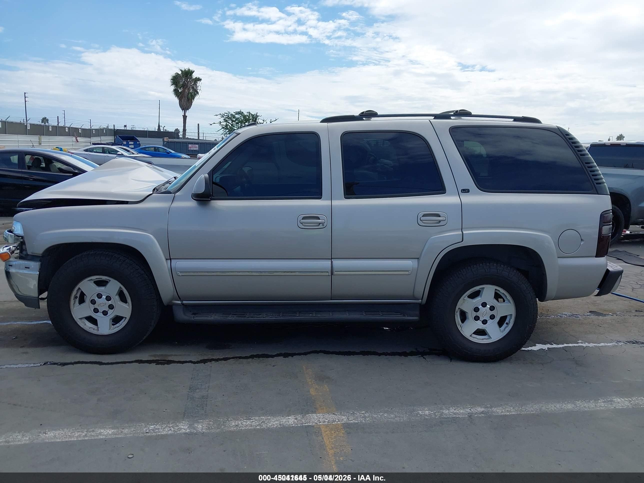 2004 Chevrolet Tahoe Lt Silver vin: 1GNEC13T34R187073