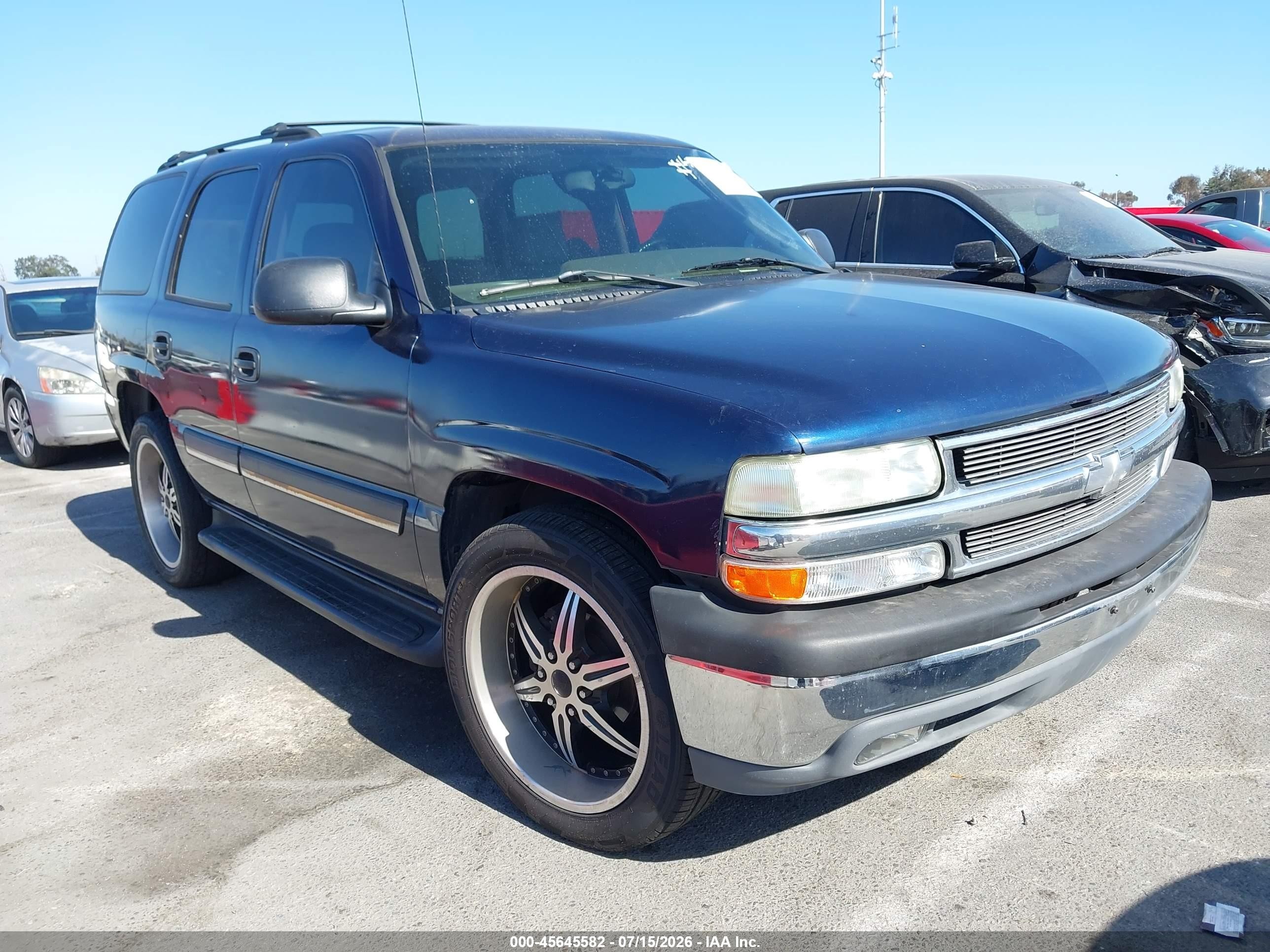 2004 Chevrolet Tahoe Ls Blue vin: 1GNEC13T34R290199