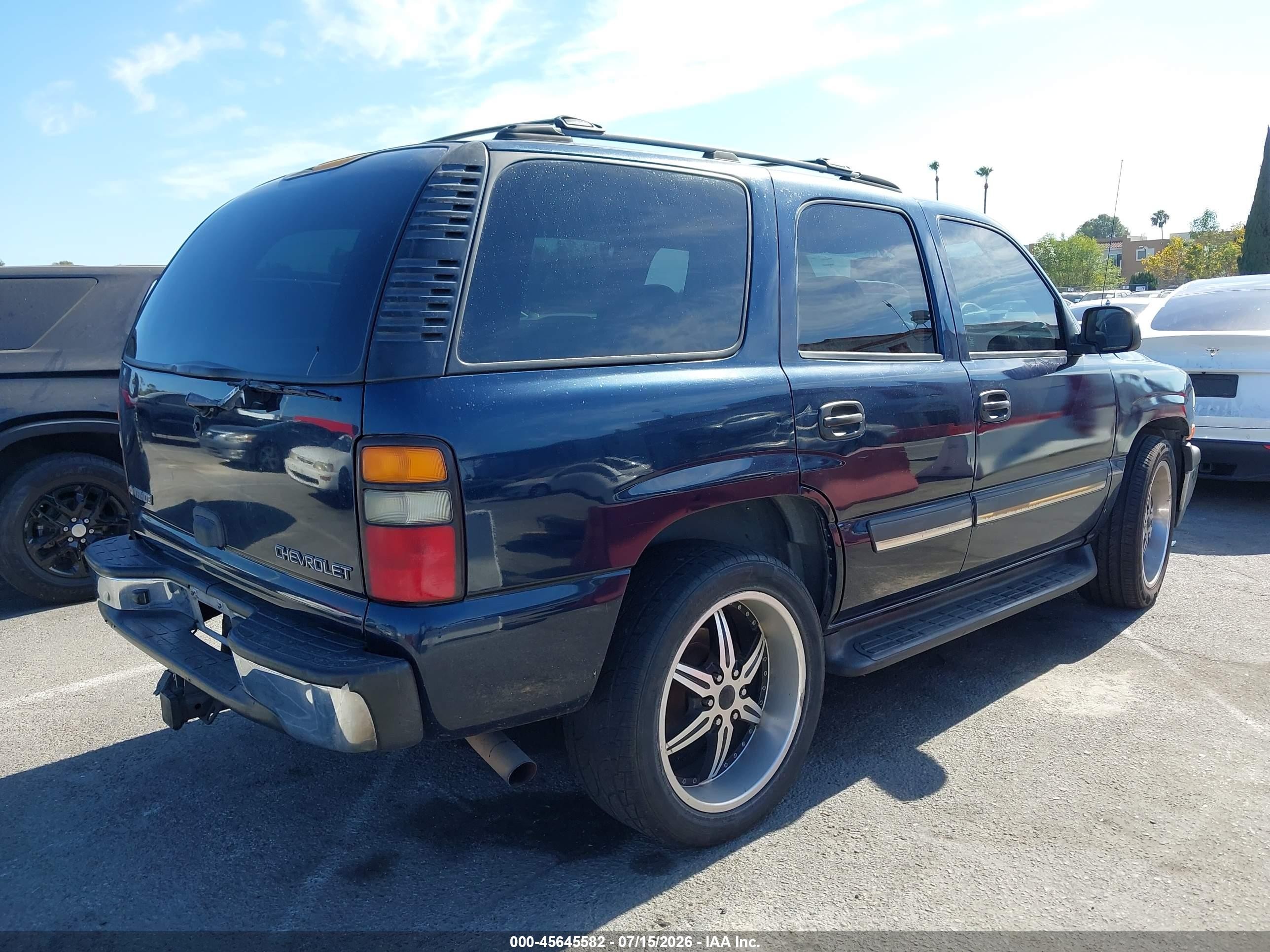 2004 Chevrolet Tahoe Ls Blue vin: 1GNEC13T34R290199