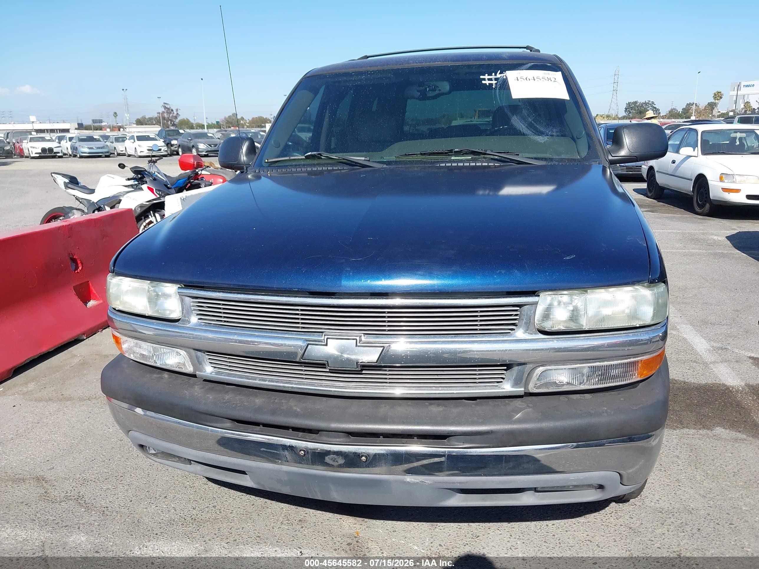2004 Chevrolet Tahoe Ls Blue vin: 1GNEC13T34R290199