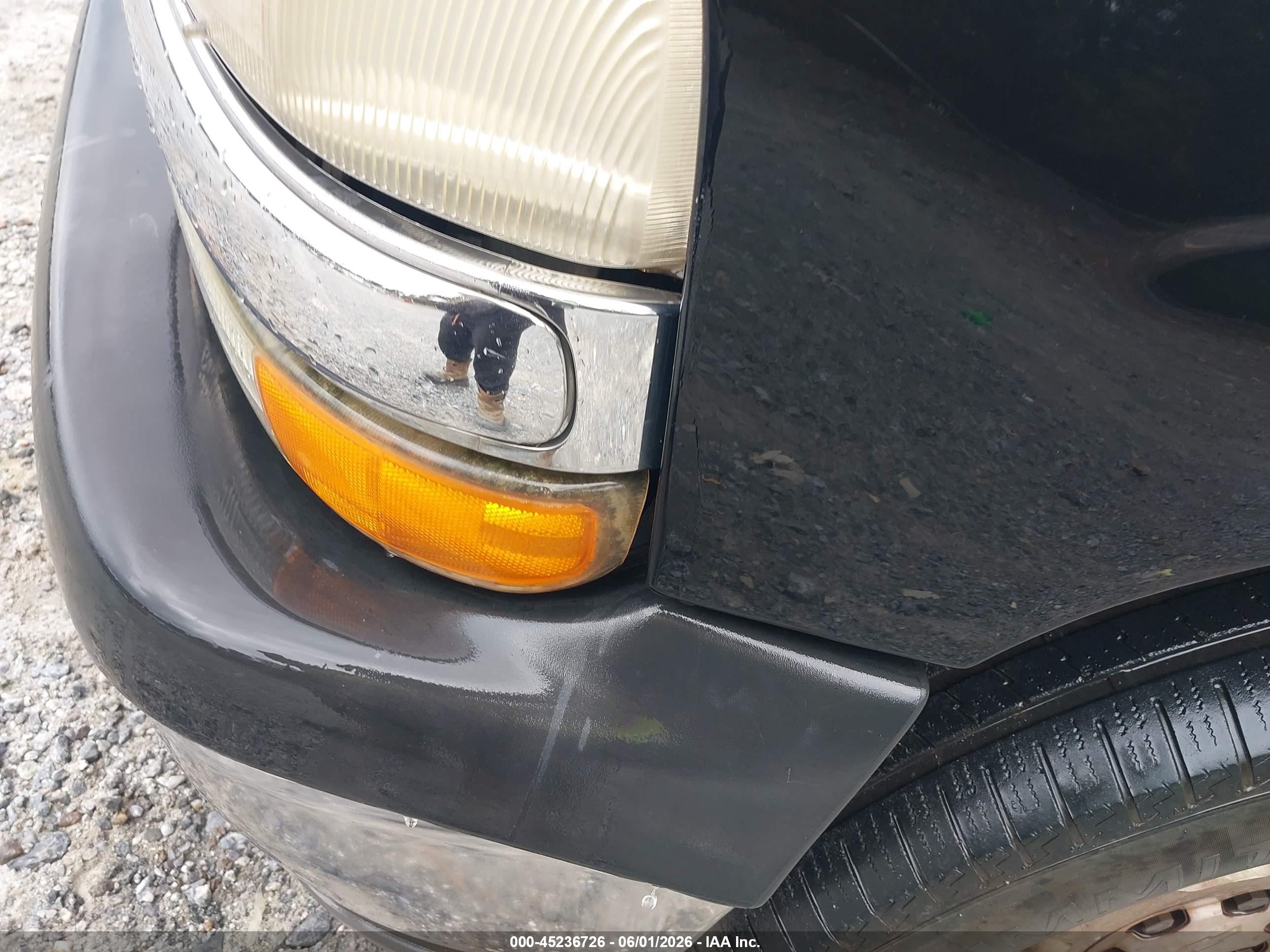 2005 Chevrolet Tahoe Lt Black vin: 1GNEC13T35R151286