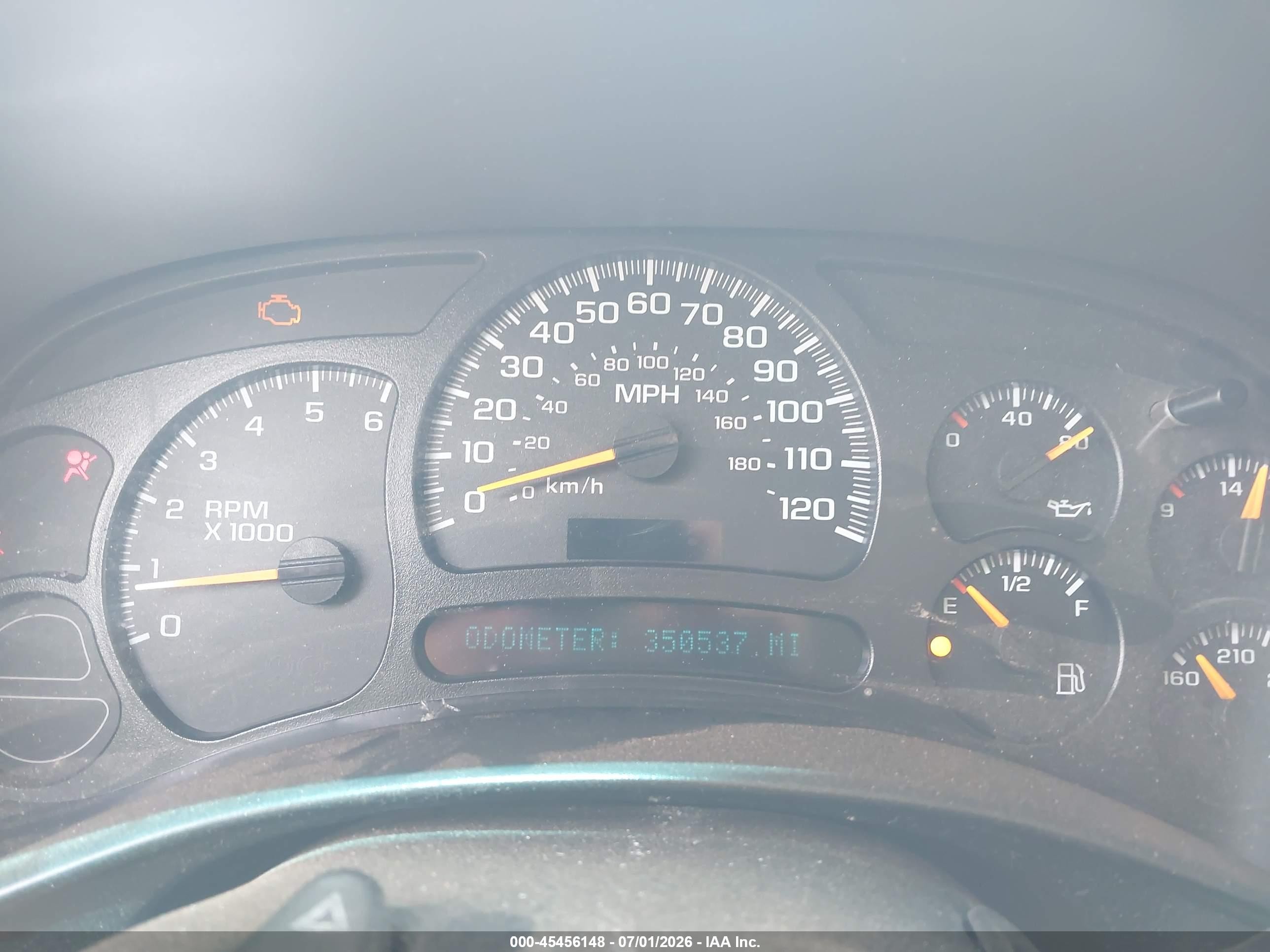 2005 Chevrolet Tahoe Ls Beige vin: 1GNEC13T35R162014