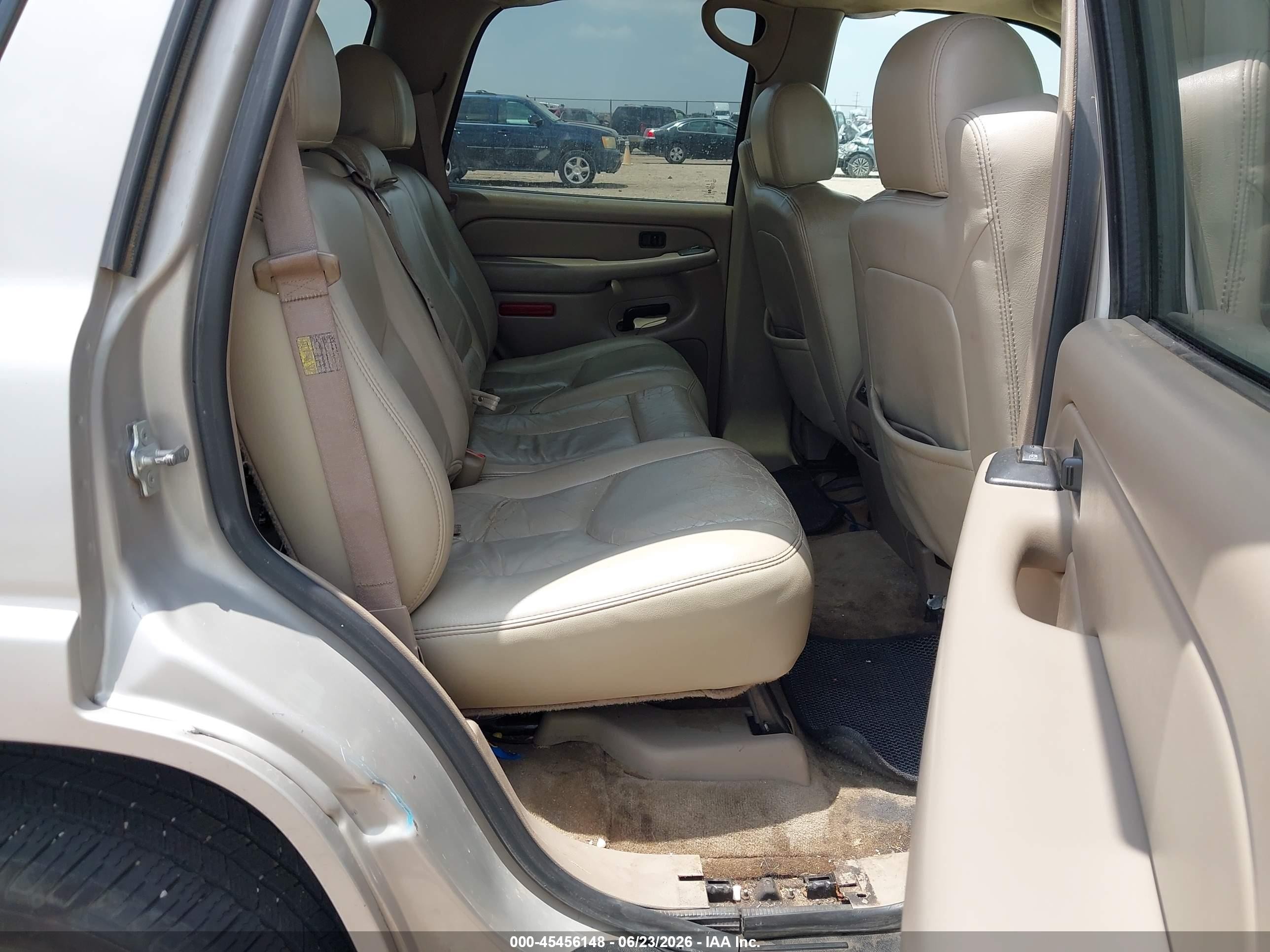 2005 Chevrolet Tahoe Ls Beige vin: 1GNEC13T35R162014