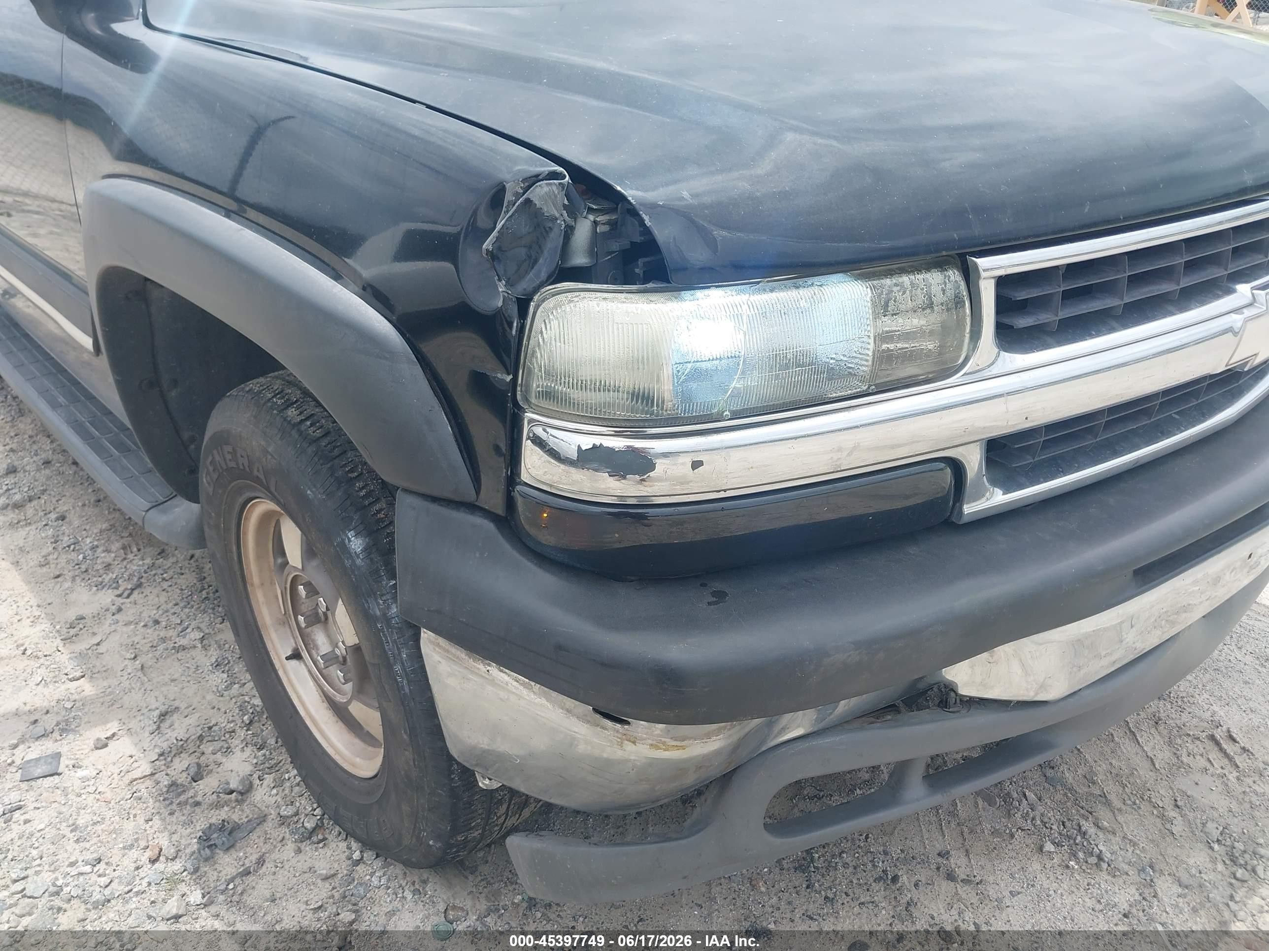 2005 Chevrolet Tahoe Lt Black vin: 1GNEC13T35R208649