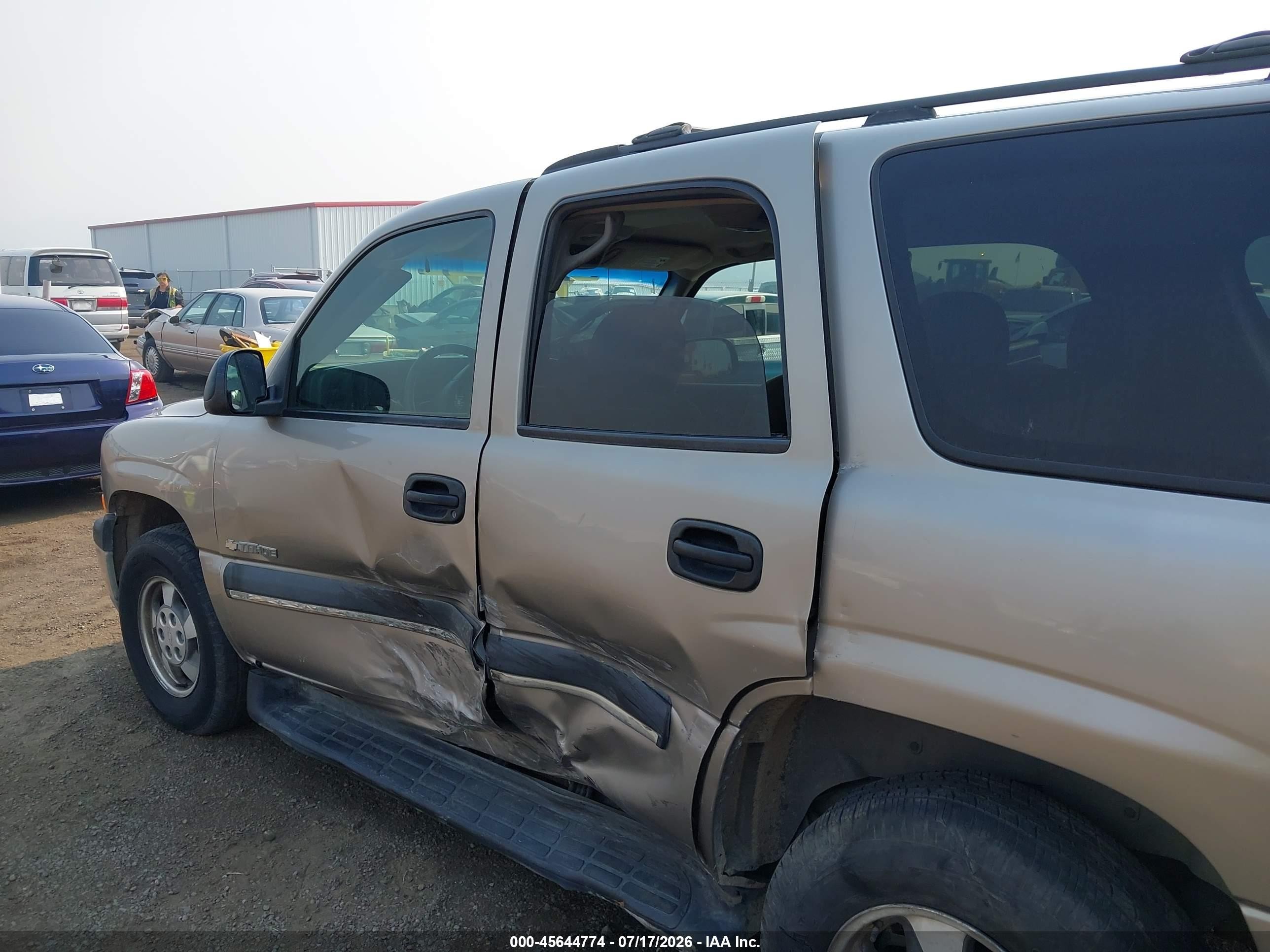 2003 Chevrolet Tahoe Ls Brown vin: 1GNEC13T43R224887