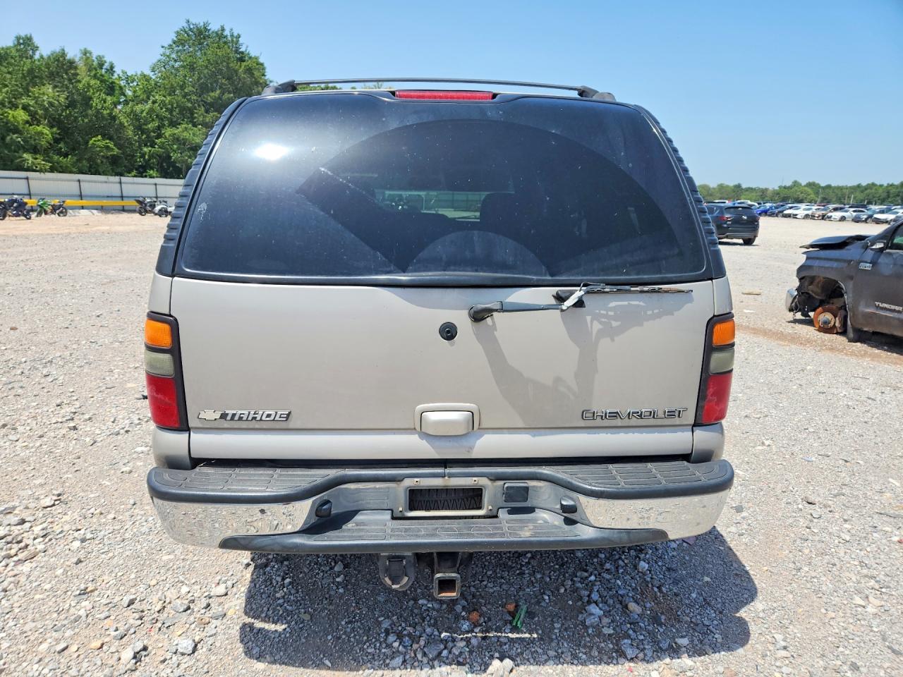 2005 Chevrolet Tahoe C1500 Желто-коричневый vin: 1GNEC13T45R112576